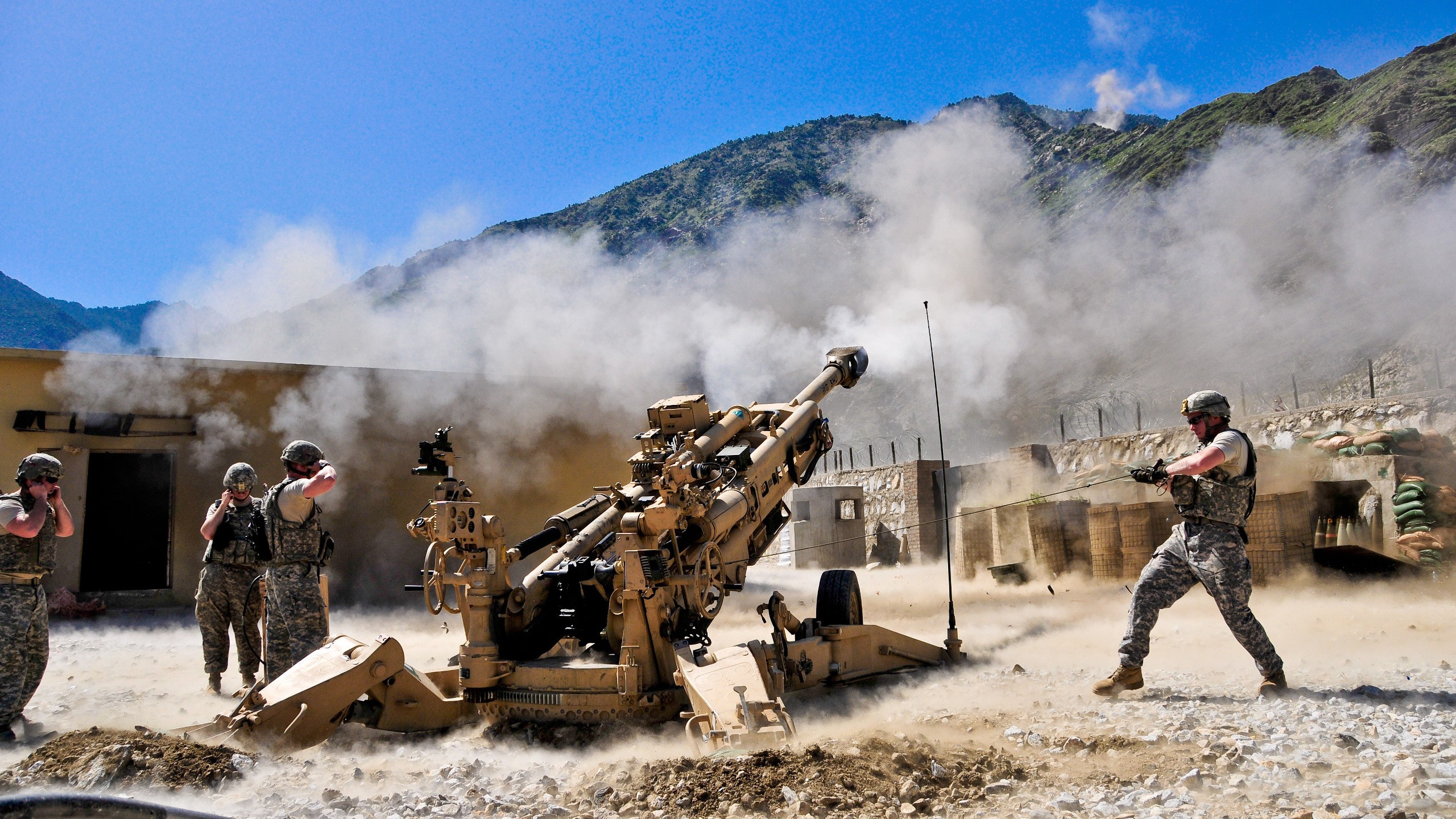 General 2560x1440 military M777 howitzer United States Army artillery weapon soldier