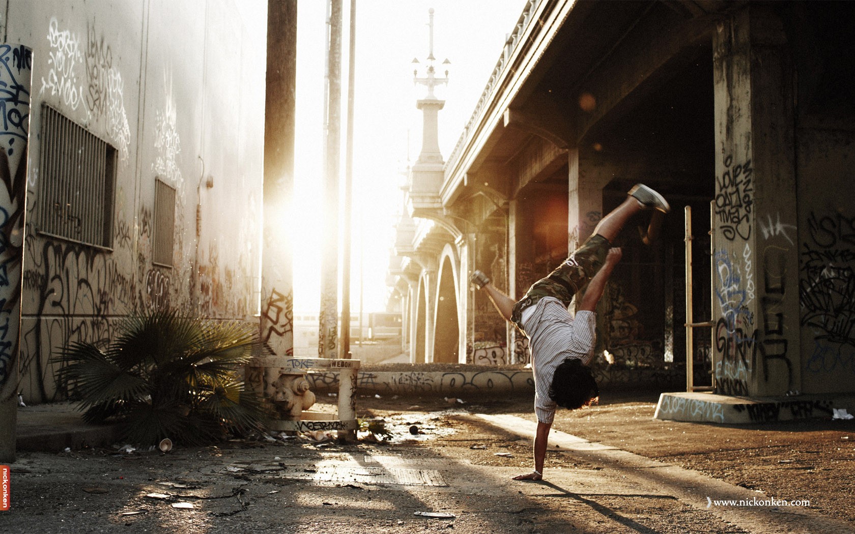 People 1680x1050 breakdance urban sunlight bridge dancer