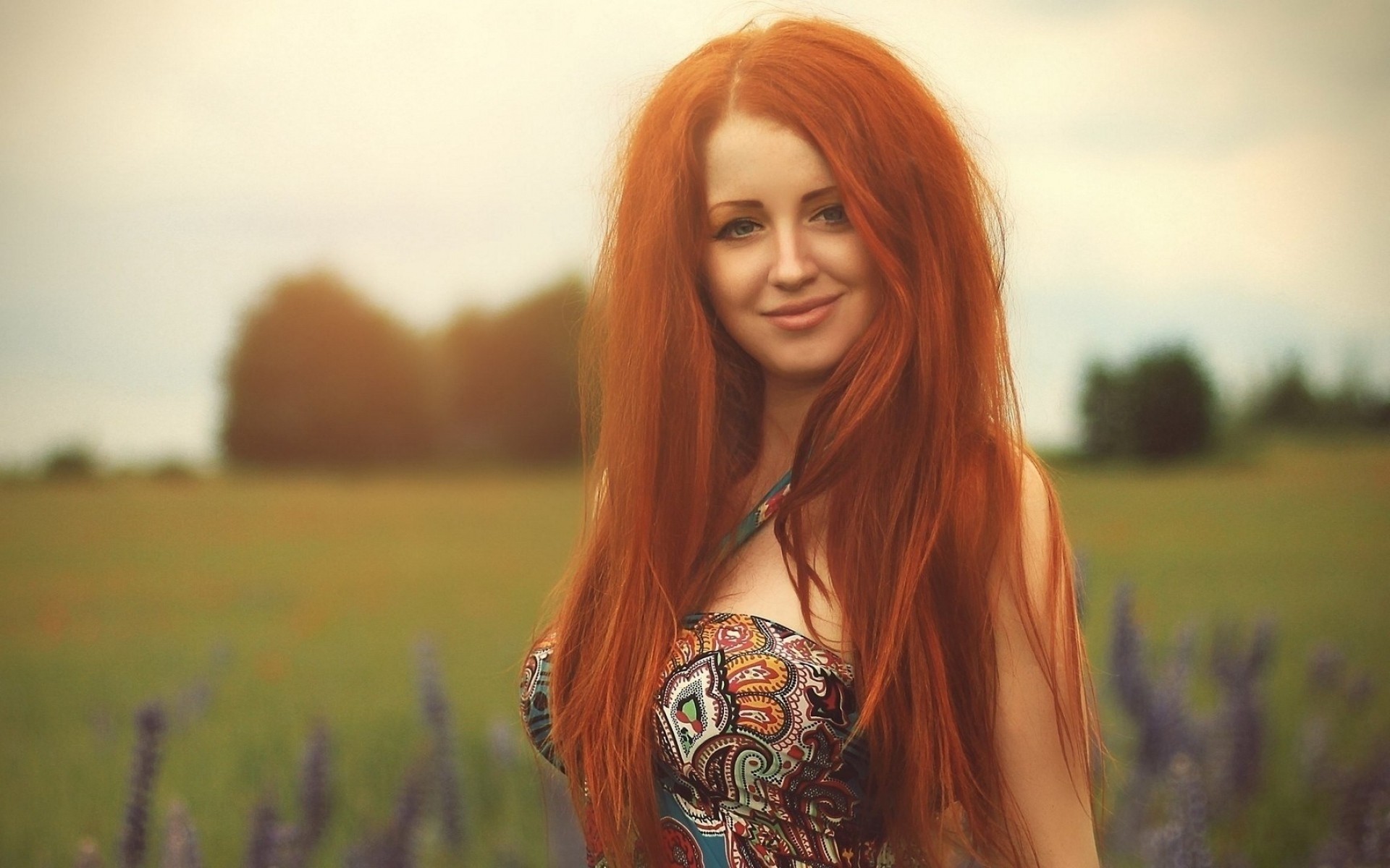 People 1920x1200 women model redhead looking at viewer women outdoors smiling makeup dress dyed hair standing
