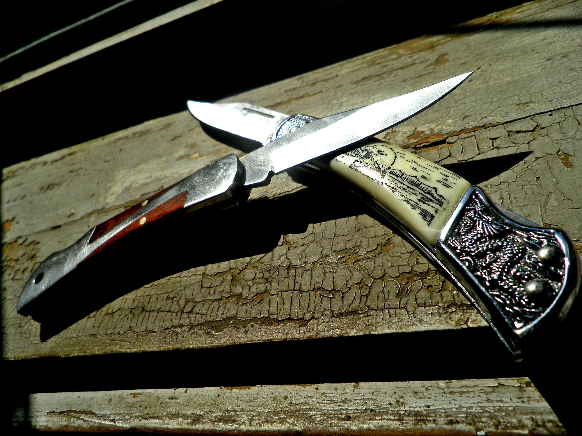 General 2000x1500 weapon metal macro wood knife