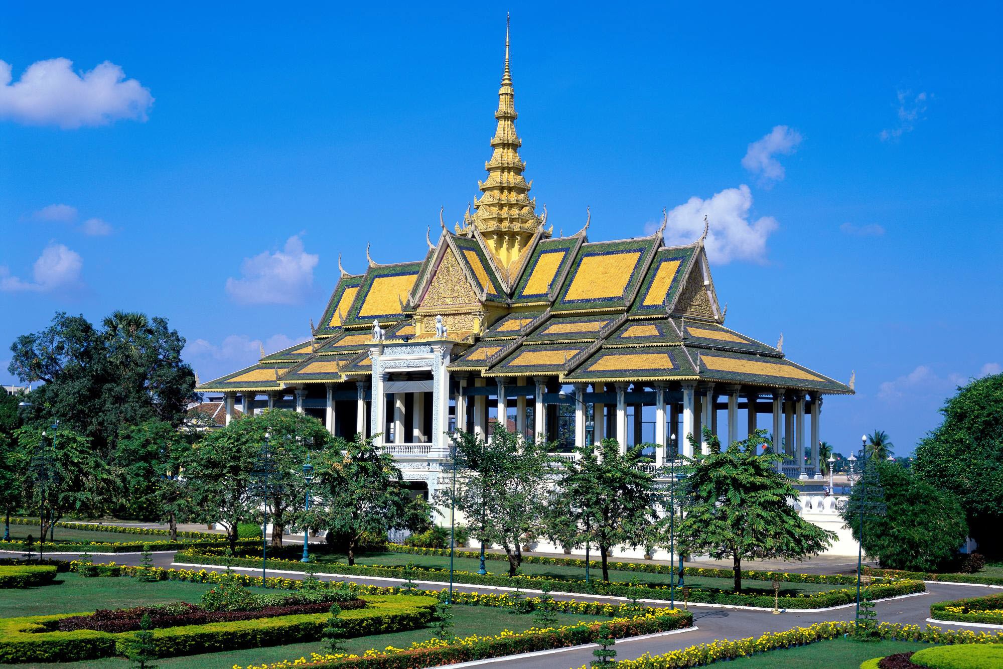 General 1999x1333 Cambodia Phnom Penh Royal Palace of Cambodia Asia park building palace
