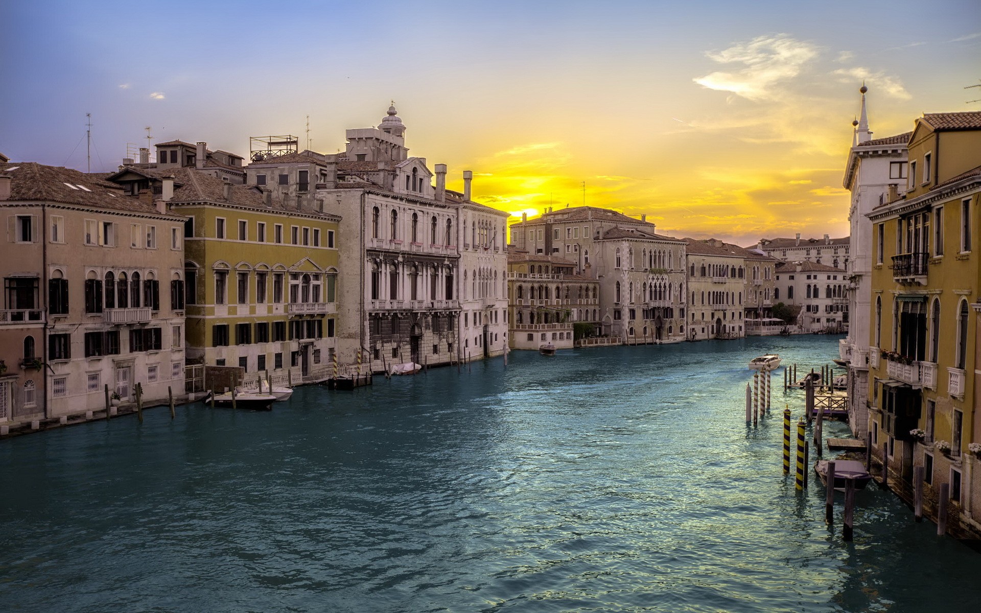 General 1920x1200 Venice water Grand Canal cityscape sunset Italy city