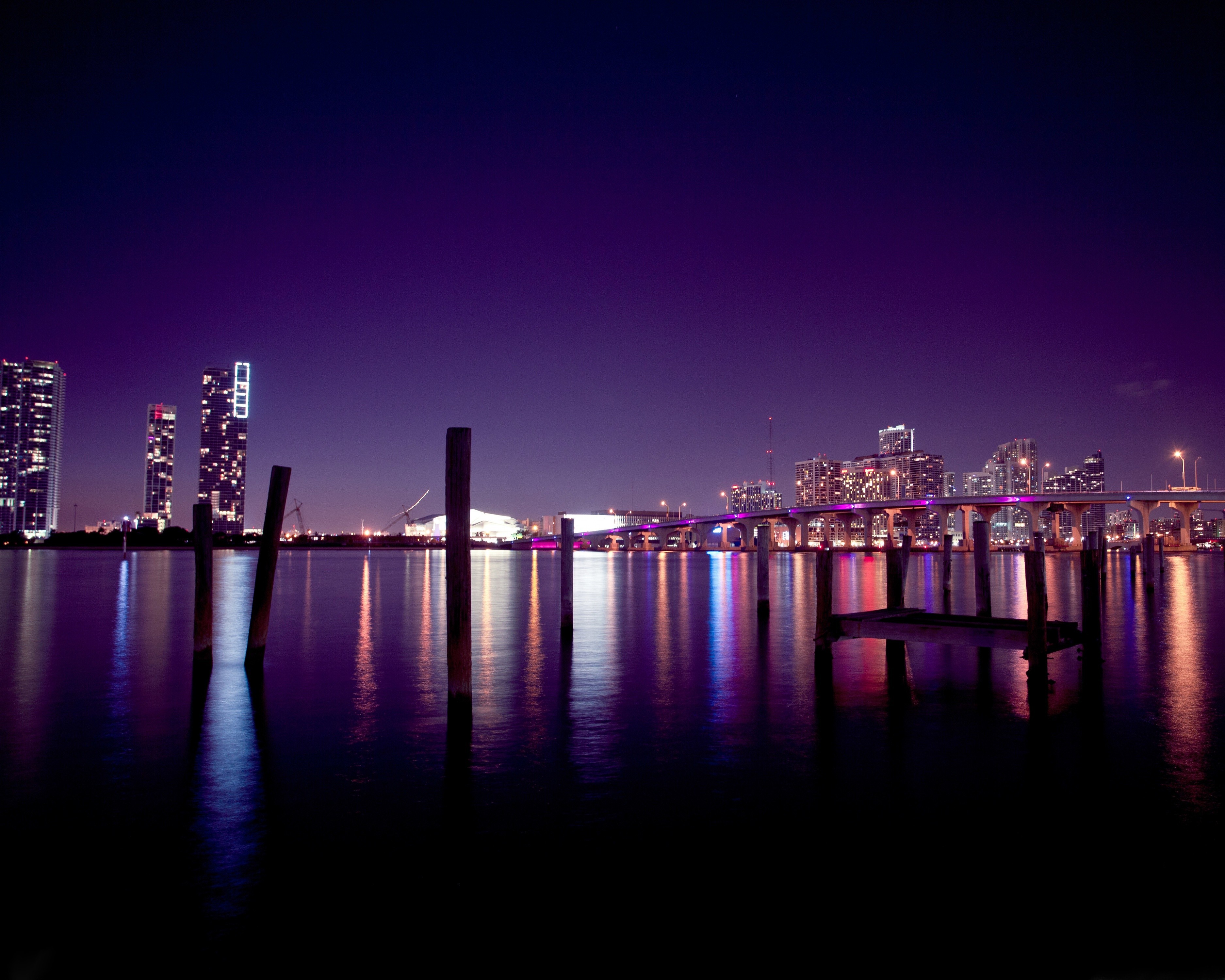 General 3750x3000 night cityscape Miami USA reflection city lights
