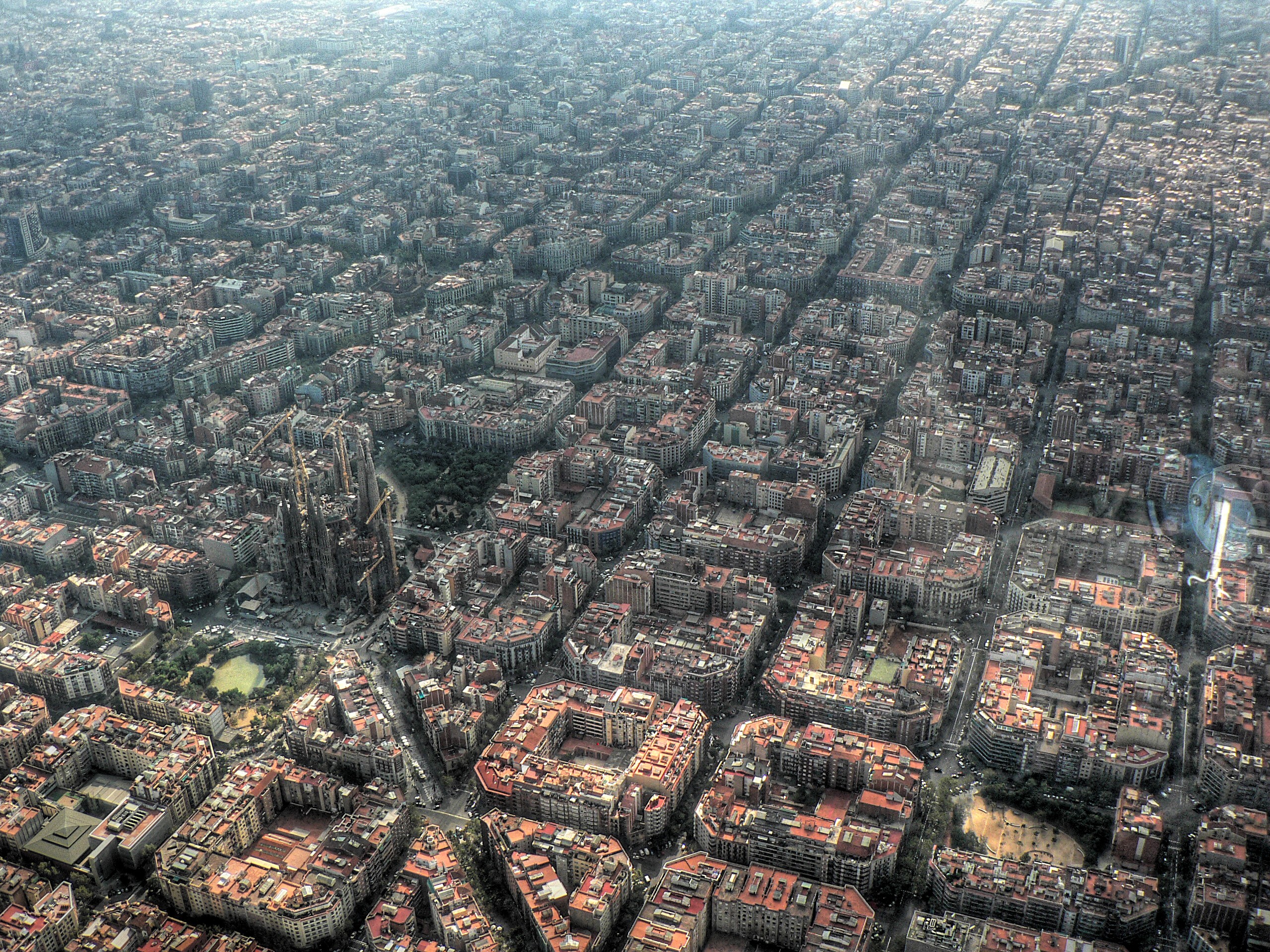 General 2560x1920 Barcelona city church building Spain cityscape