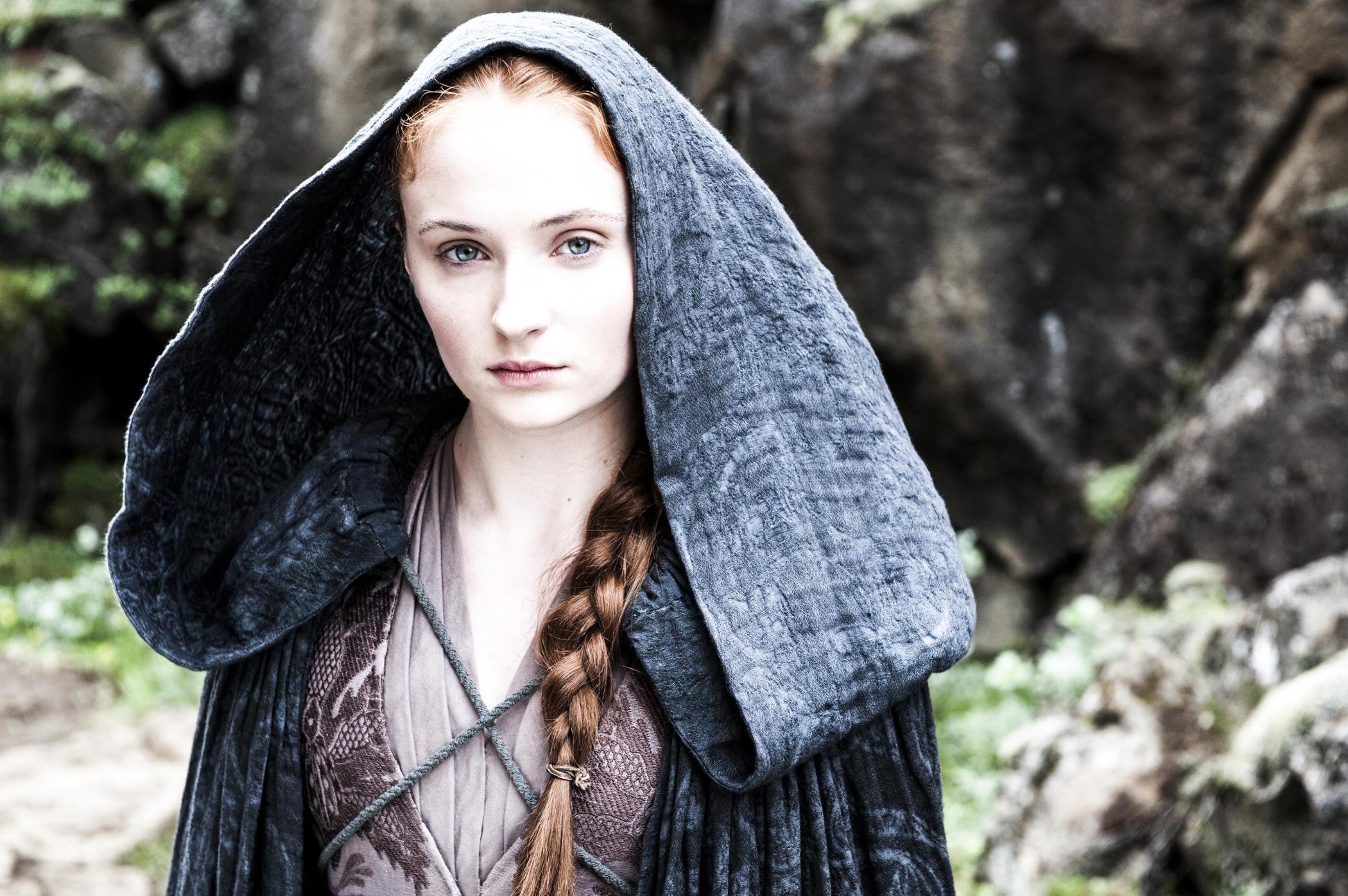 People 2100x1397 Sophie Turner women actress redhead Game of Thrones Sansa Stark TV series looking at viewer hoods