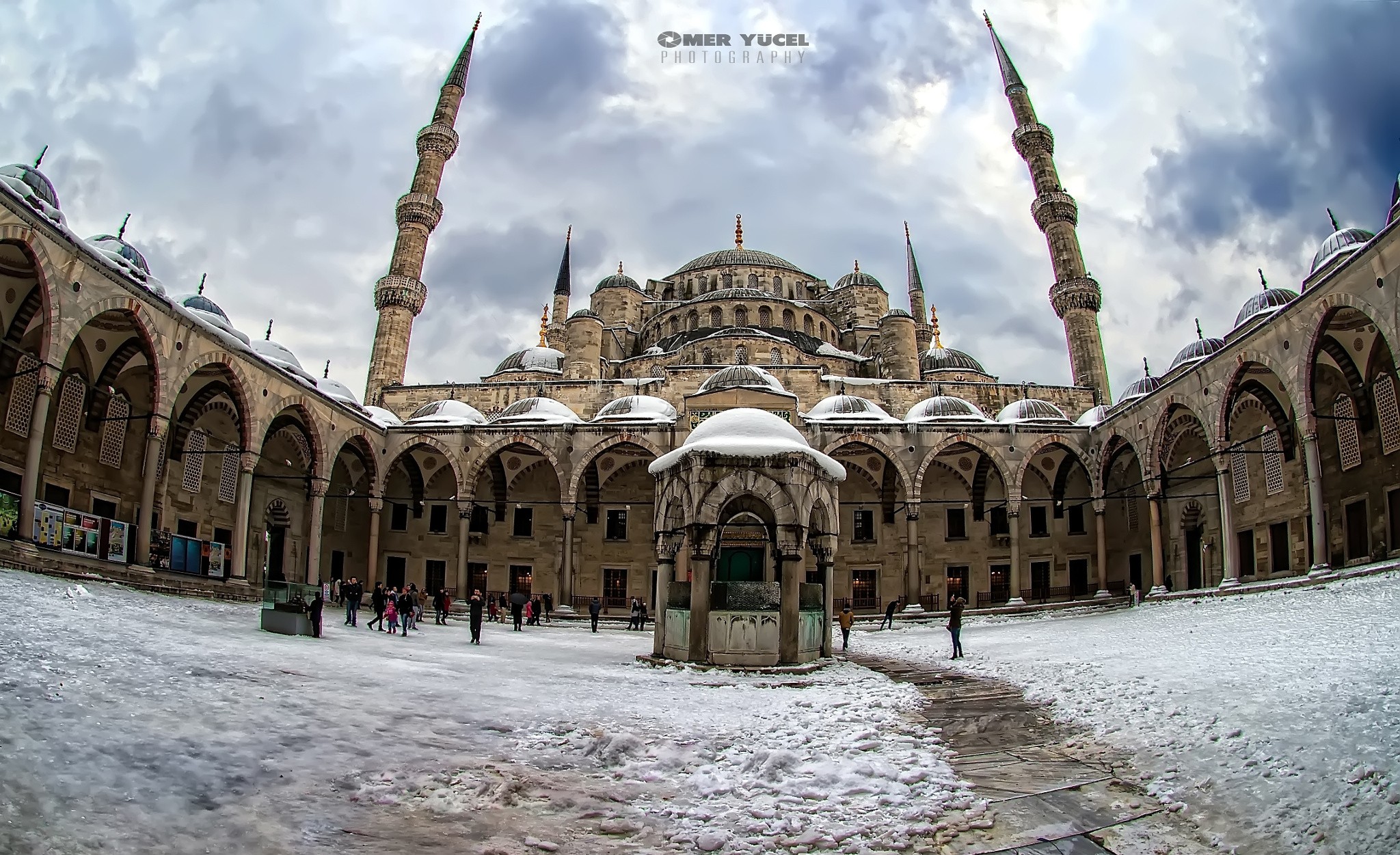 General 2048x1251 Hagia Sophia snow winter Turkey Istanbul Sultan Ahmed Mosque Blue Mosque