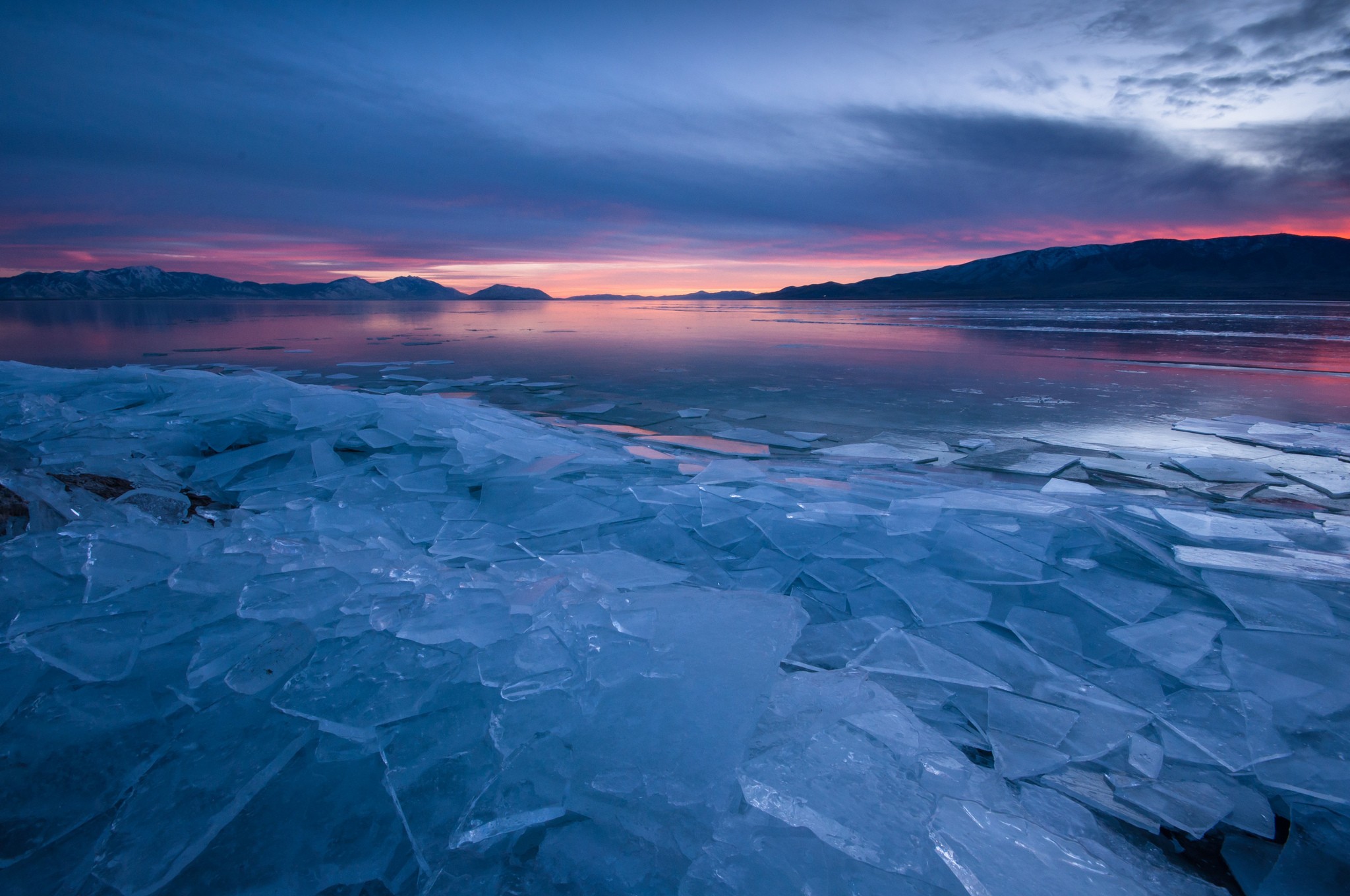 General 2048x1360 landscape sea nature ice water winter dusk blue frost cold outdoors low light