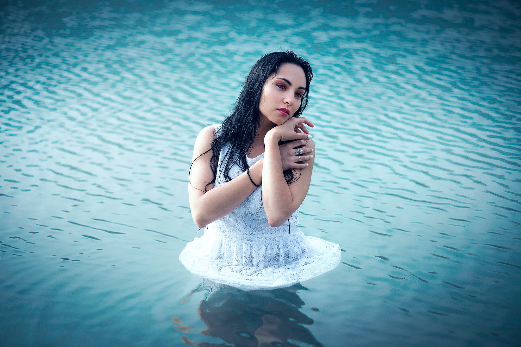 People 2000x1335 women black hair wet hair in water white dress makeup painted nails looking into the distance eyeshadow cyan