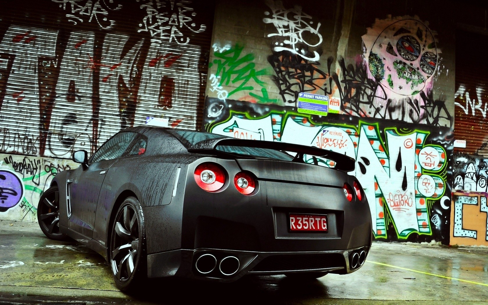 General 1680x1050 car graffiti Nissan Nissan GT-R black cars