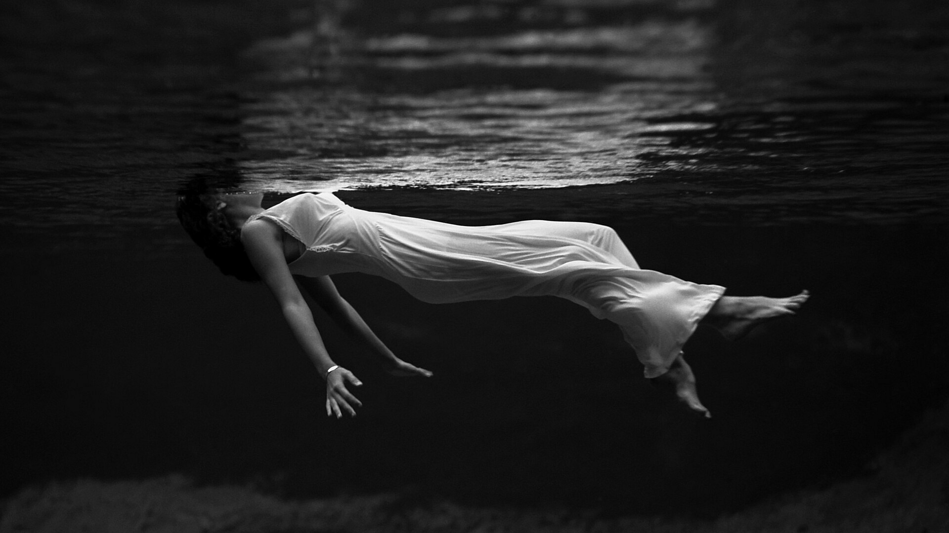 People 1920x1080 monochrome barefoot women underwater women outdoors model dark floating