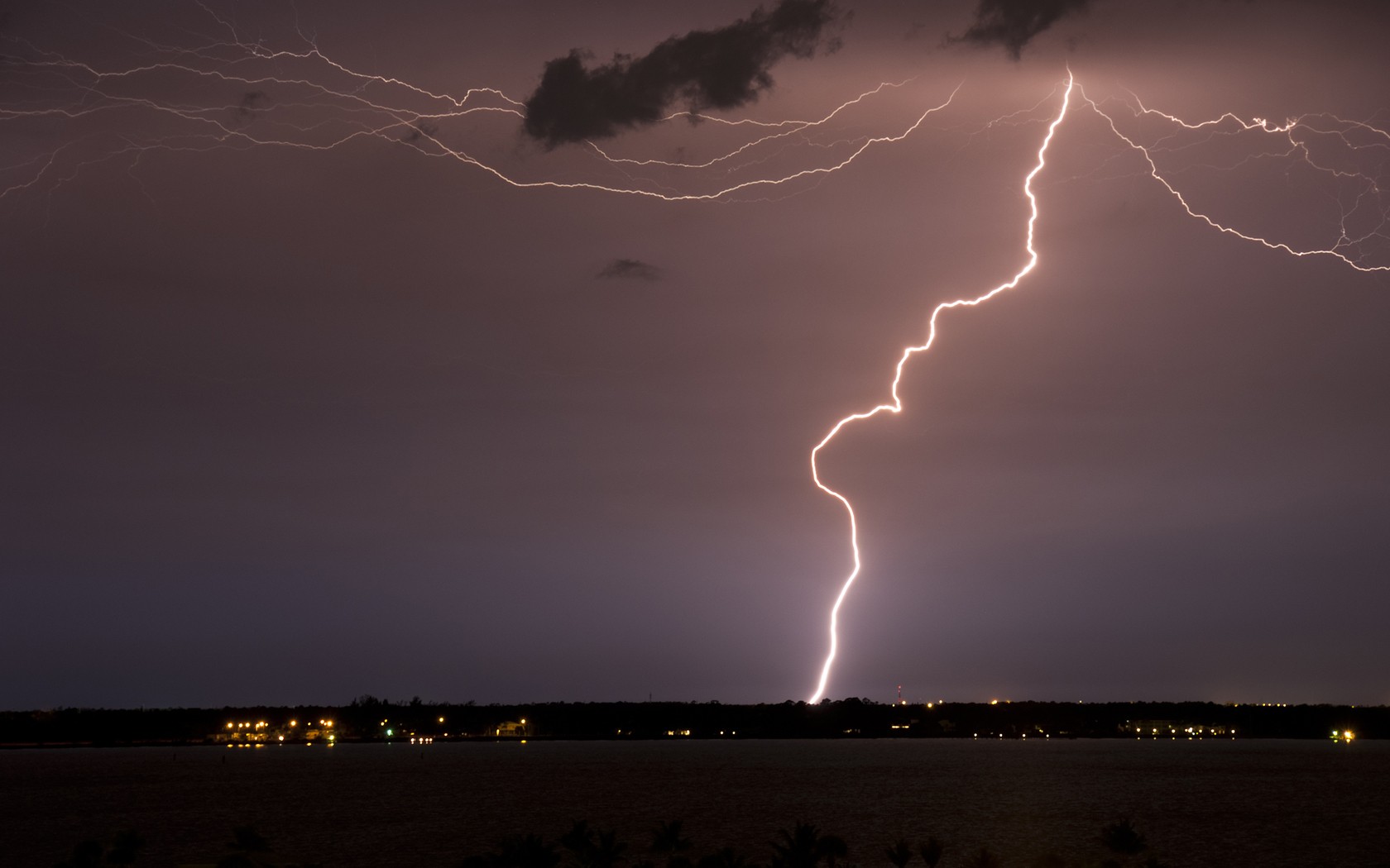 General 1680x1050 lightning night landscape storm nature outdoors