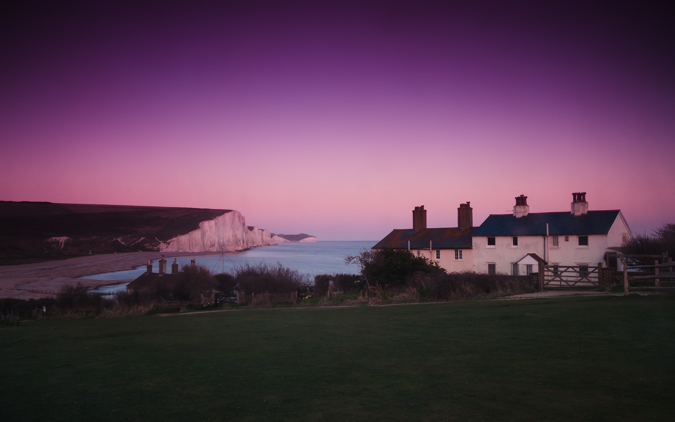 General 2560x1600 landscape house coast Cliffs of Dover England UK