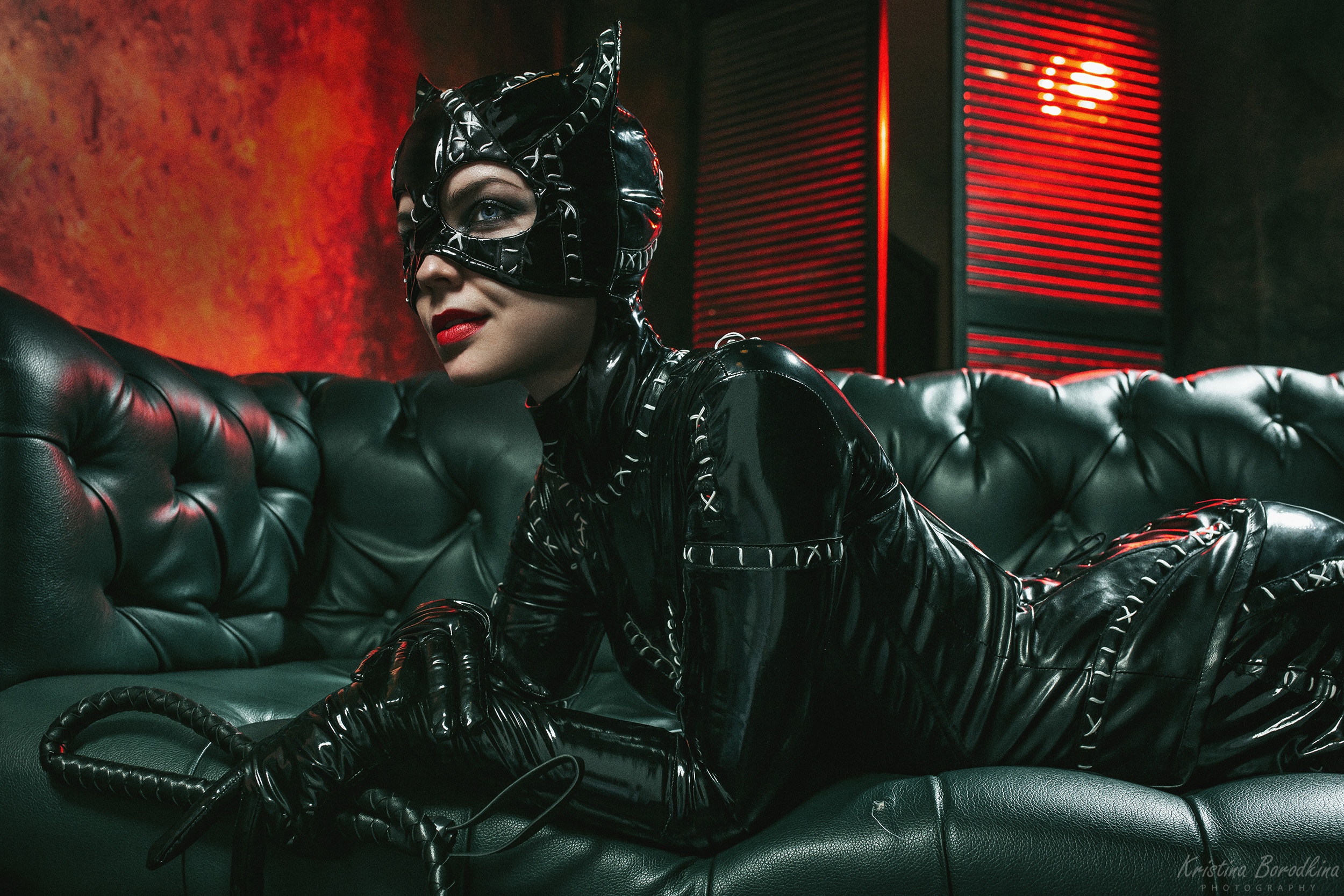 People 2500x1667 DC Comics Catwoman cosplay latex latex bodysuit black latex mask face mask dark women photography