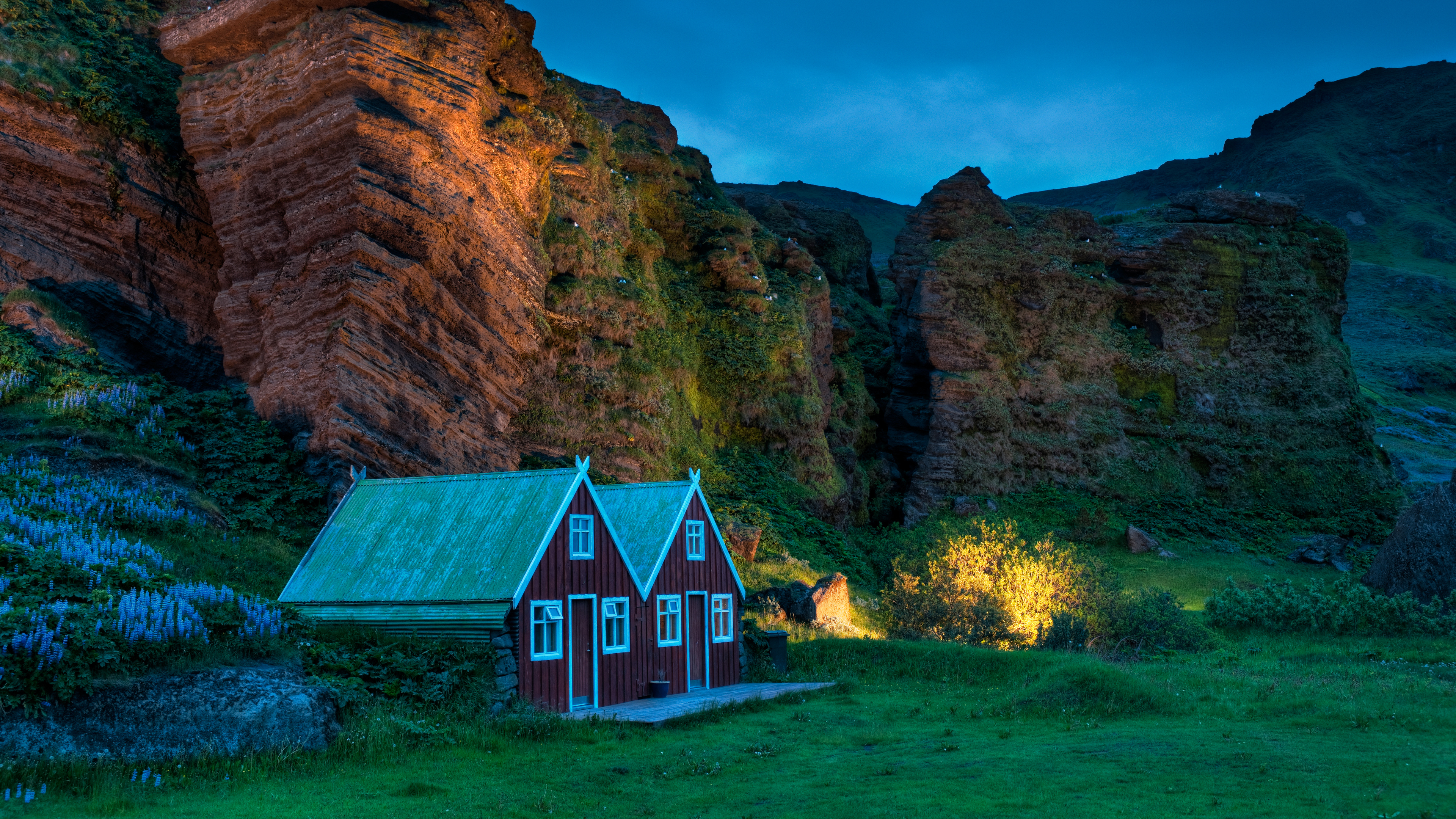 General 3840x2160 landscape Iceland Trey Ratcliff photography nature mountains rocks house grass flowers trees