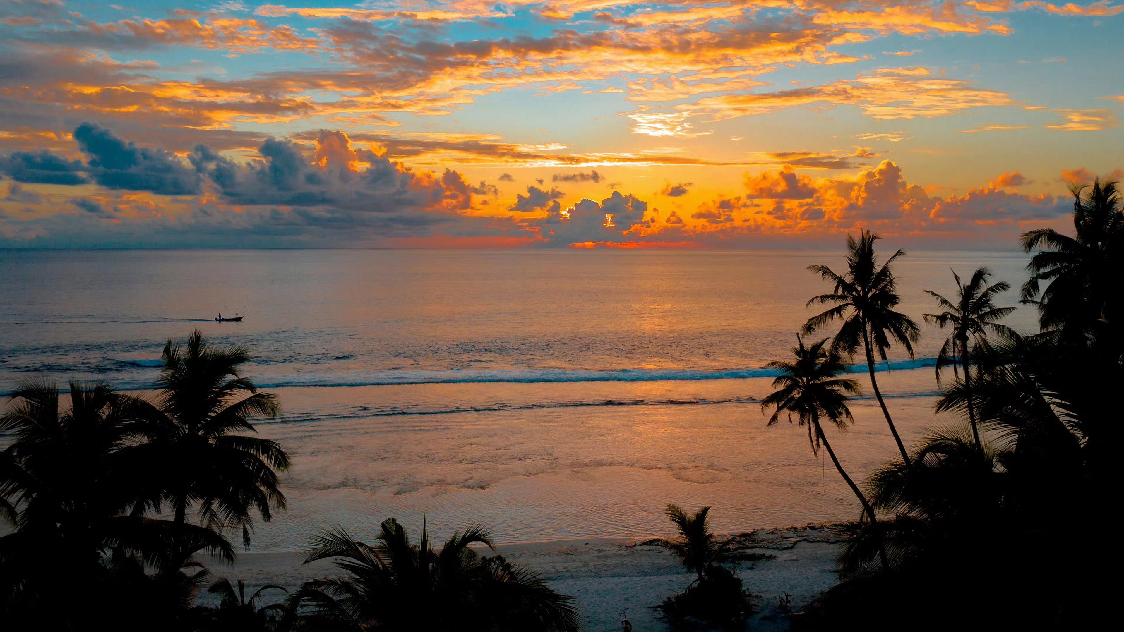General 3840x2160 landscape sunset clouds palm trees Carribean sunset glow sky waves water