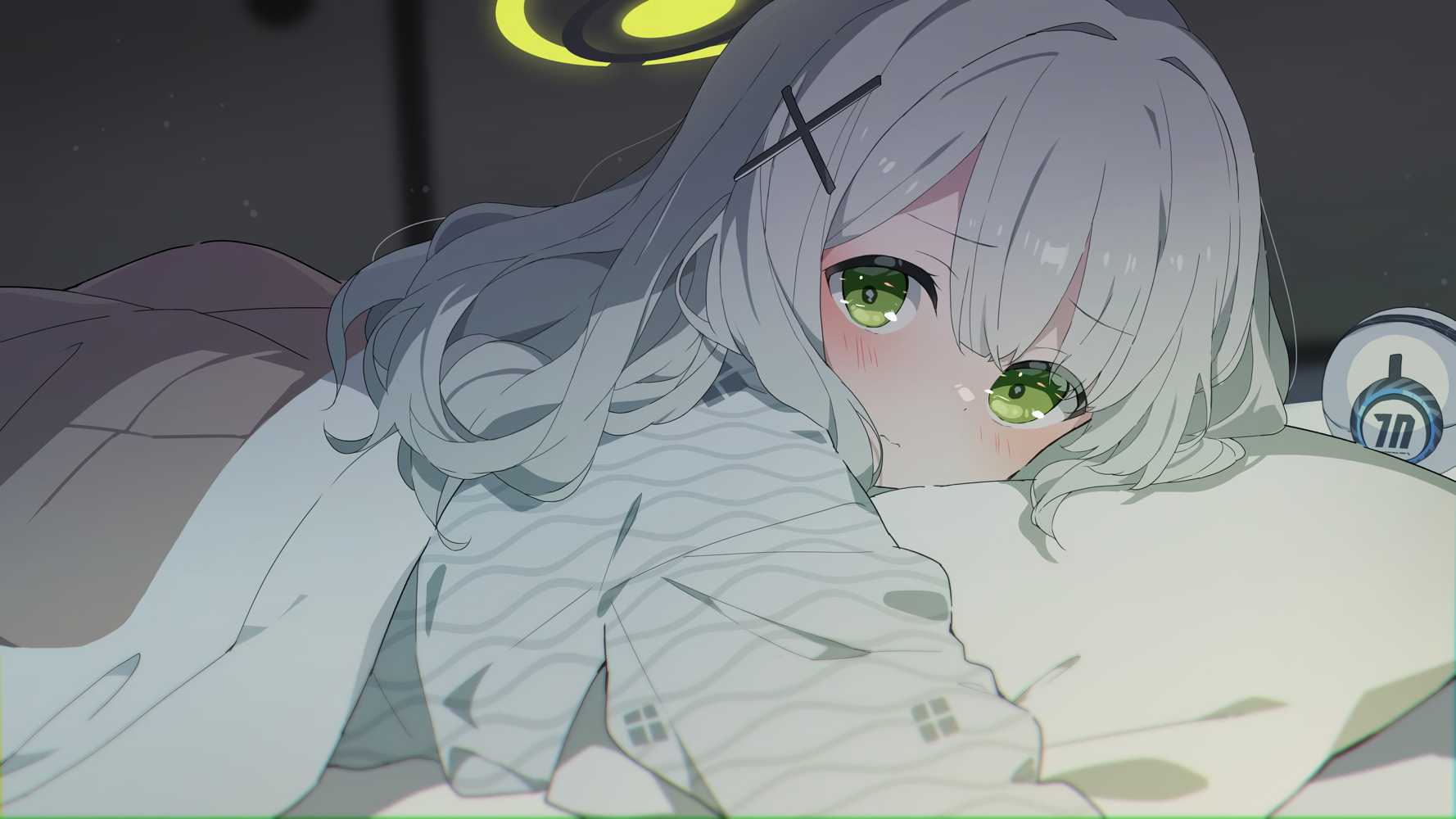 Anime 1778x1000 Omagari Hare (Blue Archive) Blue Archive anime games anime anime girls gray hair green eyes mochigomerenshu bed looking at viewer blushing lying down lying on front long hair pillow in bed hair between eyes