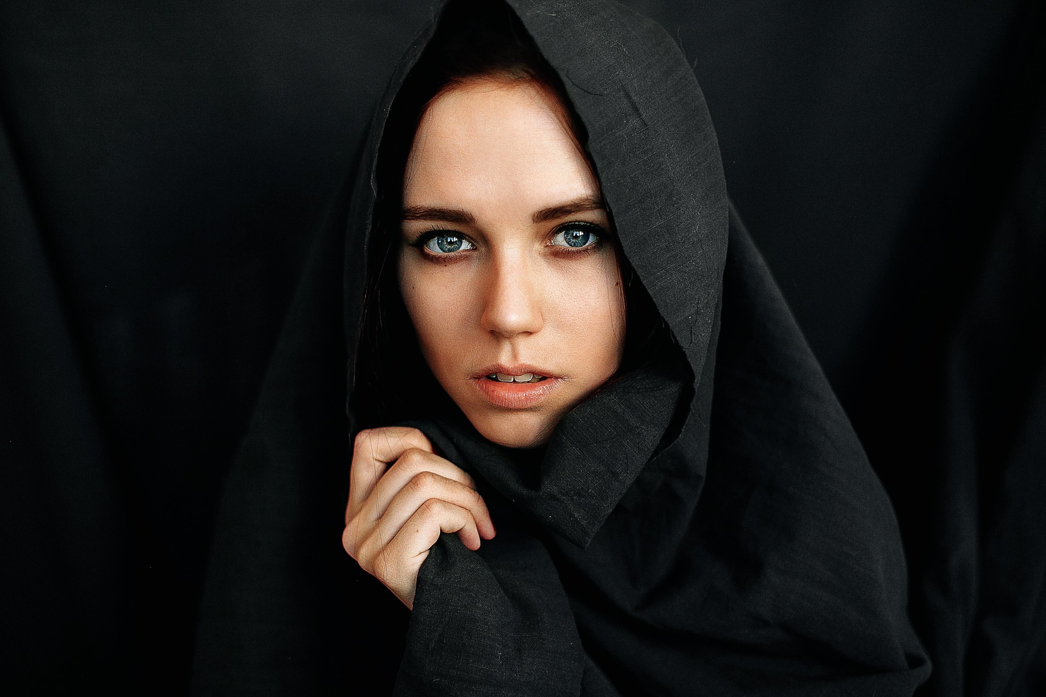 People 2048x1365 portrait face women black looking at viewer model hoods women indoors indoors studio hijabs