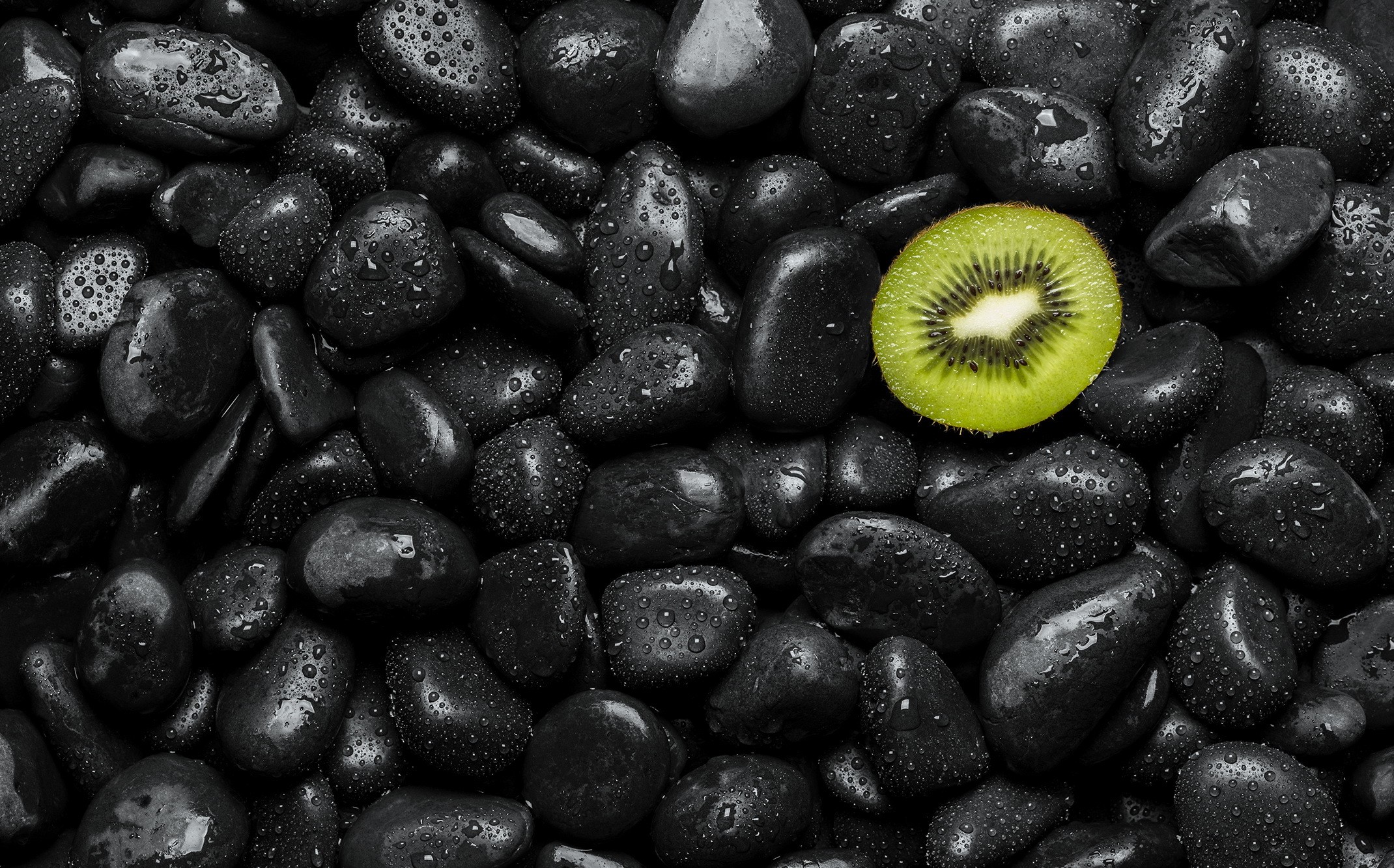 General 2140x1333 kiwi (fruit) water drops stones fruit food wet