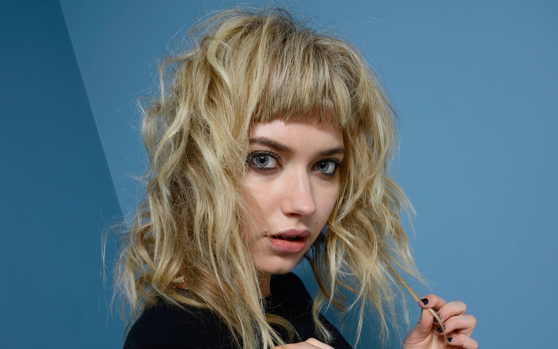 People 1920x1200 women Imogen Poots actress celebrity blue eyes looking at viewer blonde black nails British women studio face women indoors blue background painted nails closeup