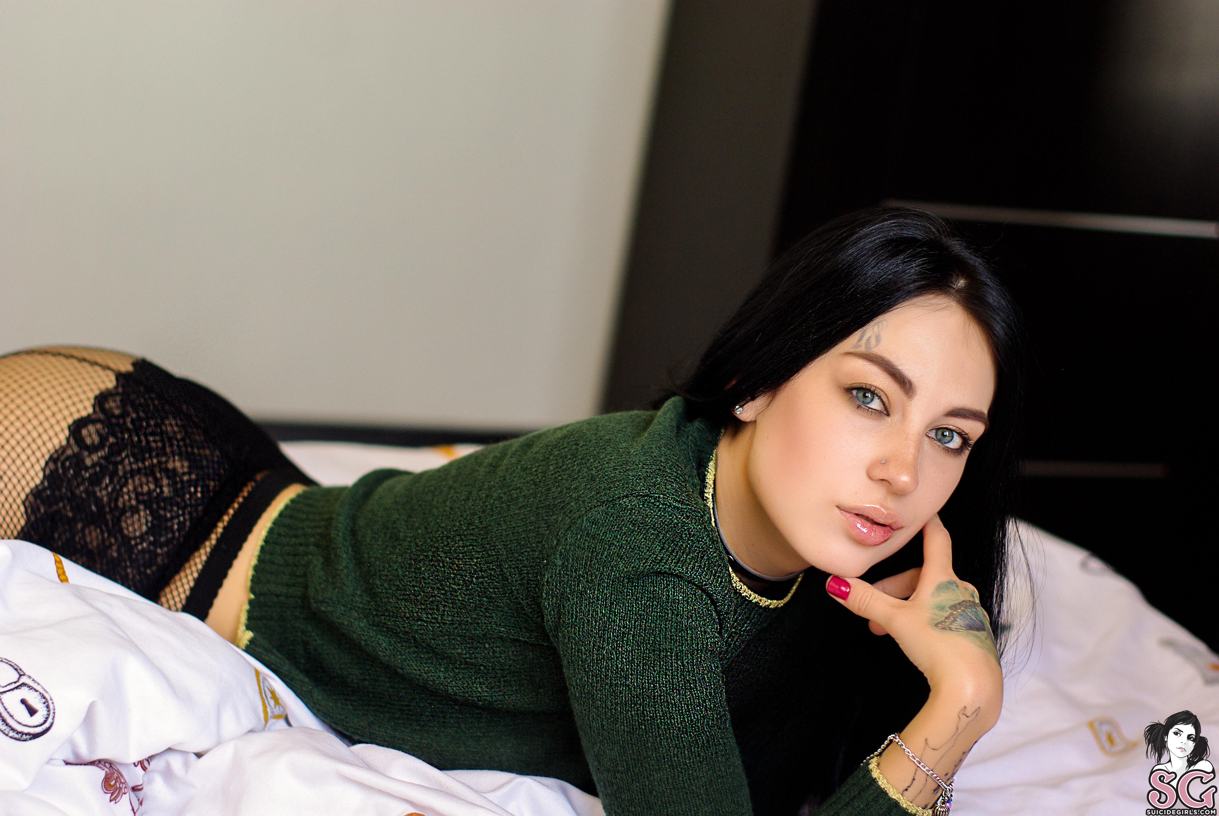 People 4000x2678 Anastasia Foggy Suicide Girls tattoo women model ass in bed black hair green eyes