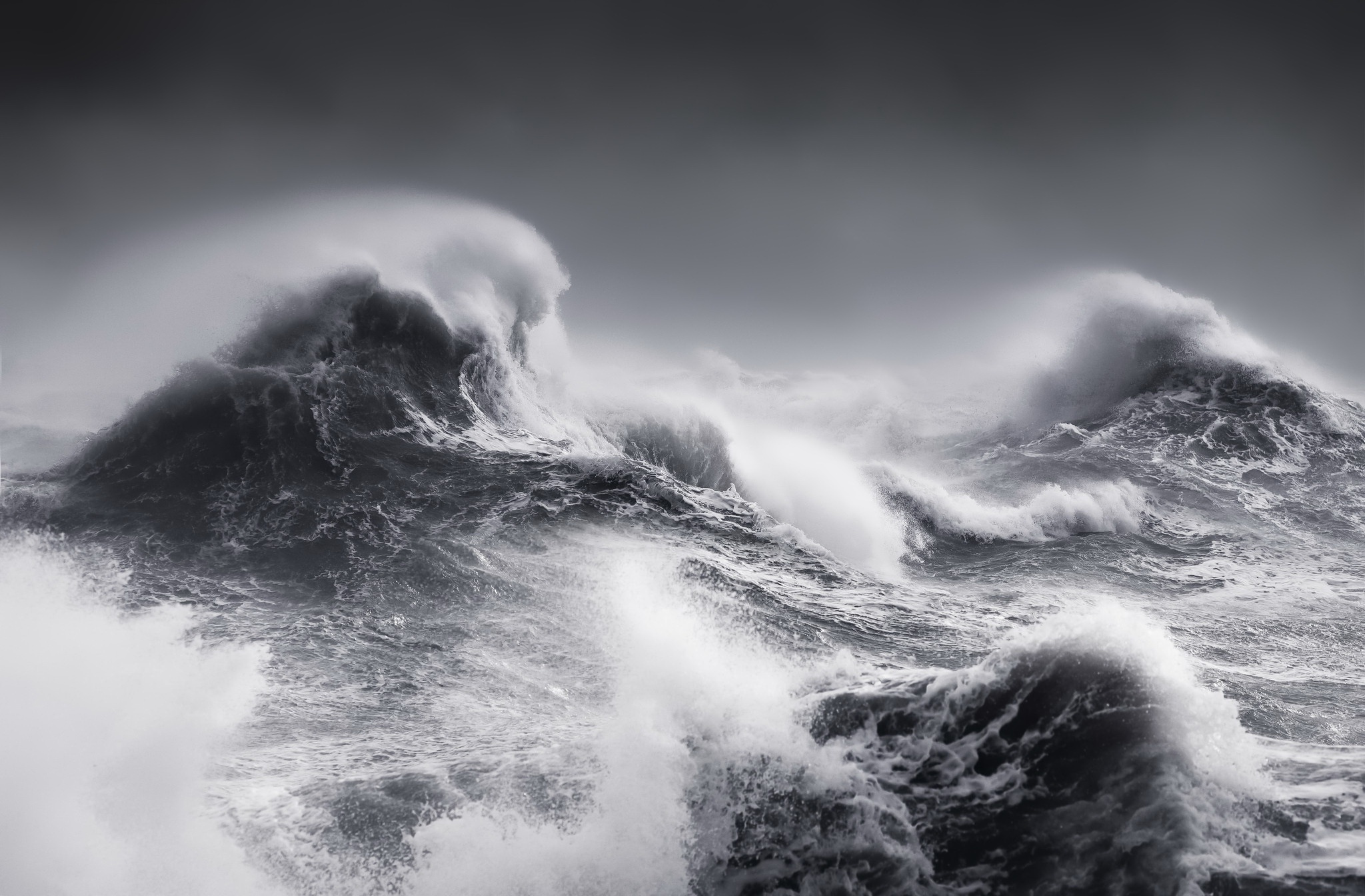 General 2048x1344 storm sea nature waves water gray monochrome splashes