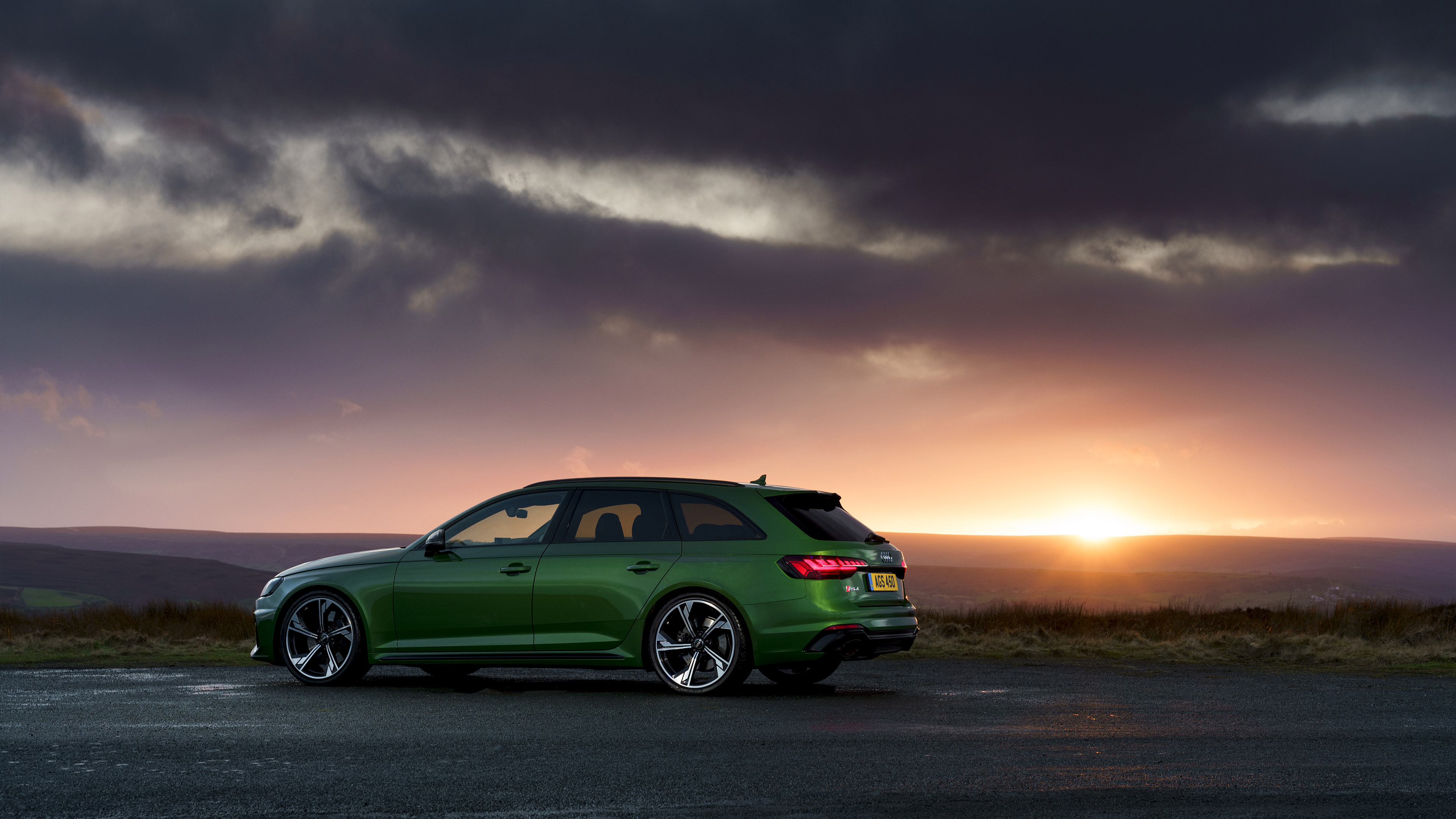 General 3840x2160 Audi RS4 Avant Audi RS4 car vehicle sunset sky green cars numbers station wagon German cars Volkswagen Group