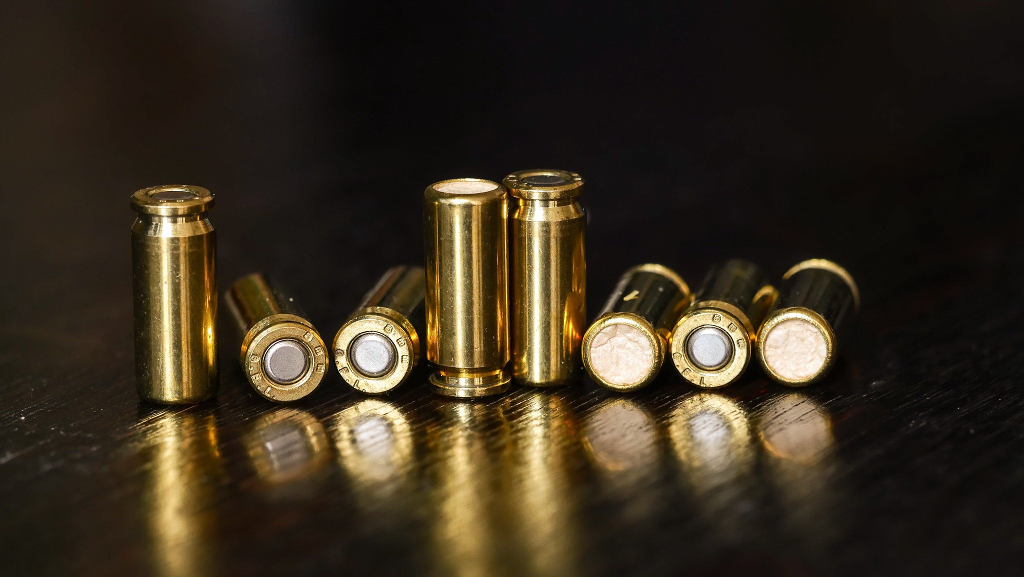 General 2048x1154 metal bullet ammunition fakes closeup