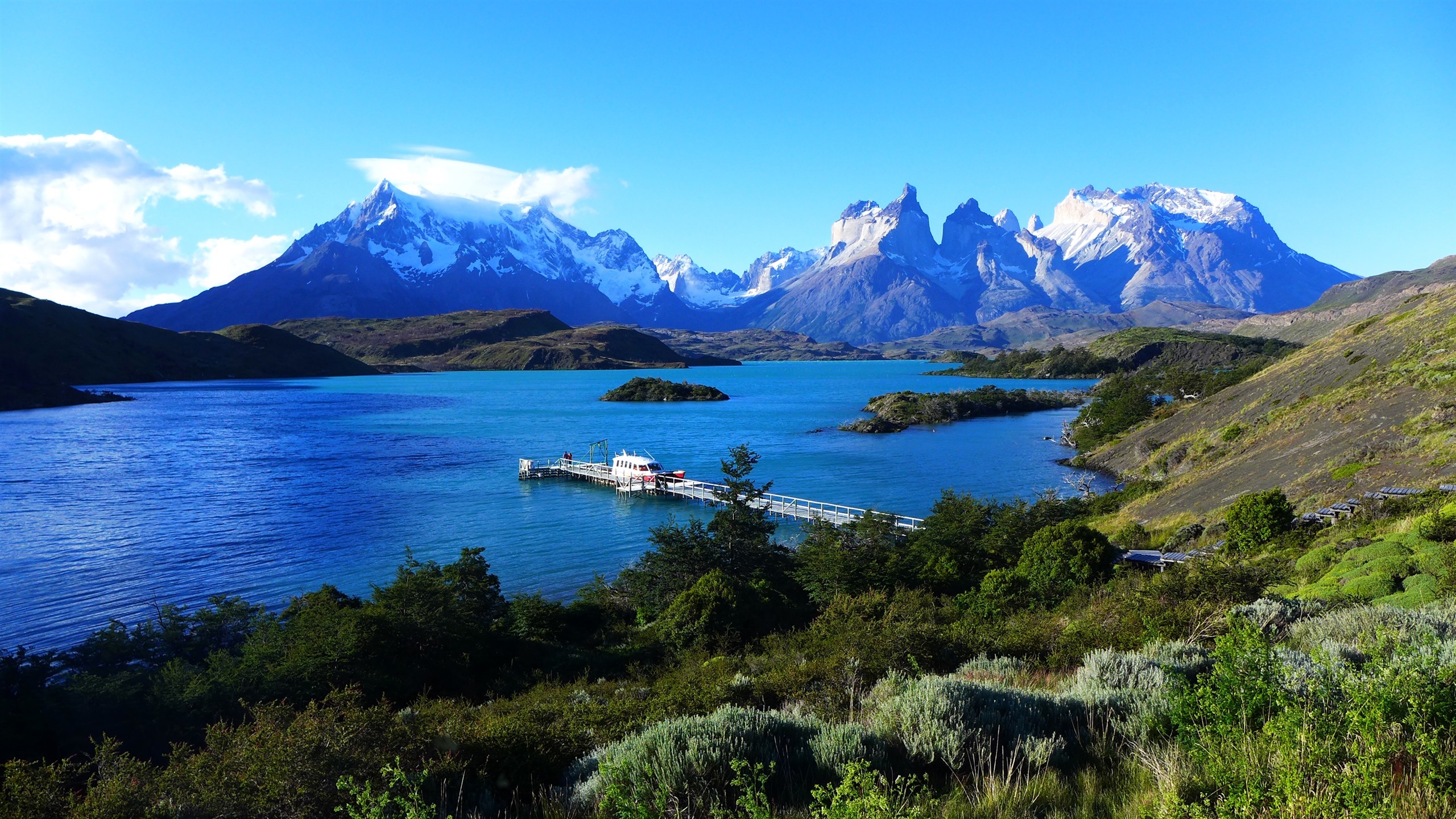 General 2560x1440 landscape nature mountains snow hills lake sky blue clouds plants Chile Patagonia