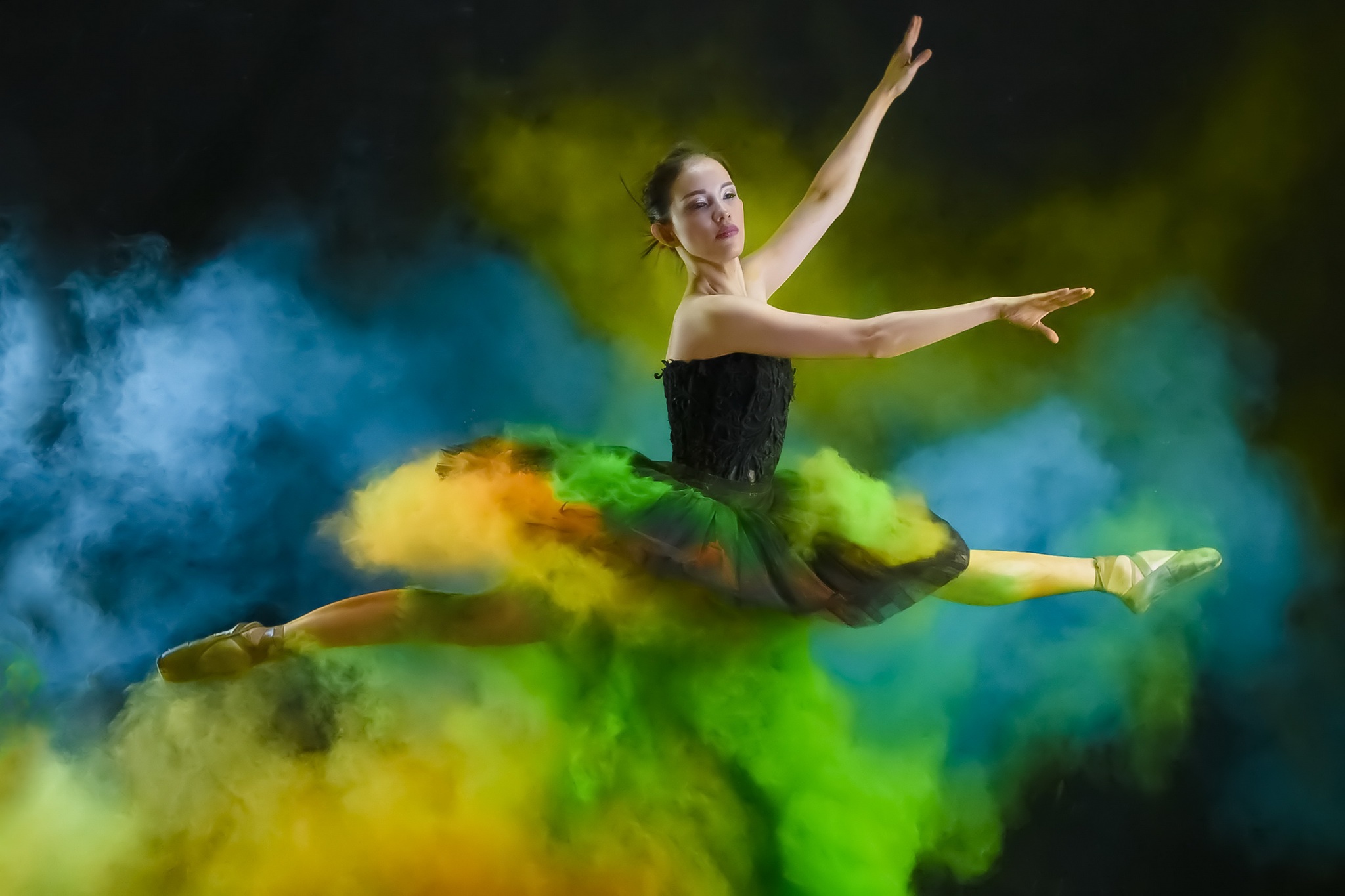 People 2048x1365 colorful dancer women ballerina jumping