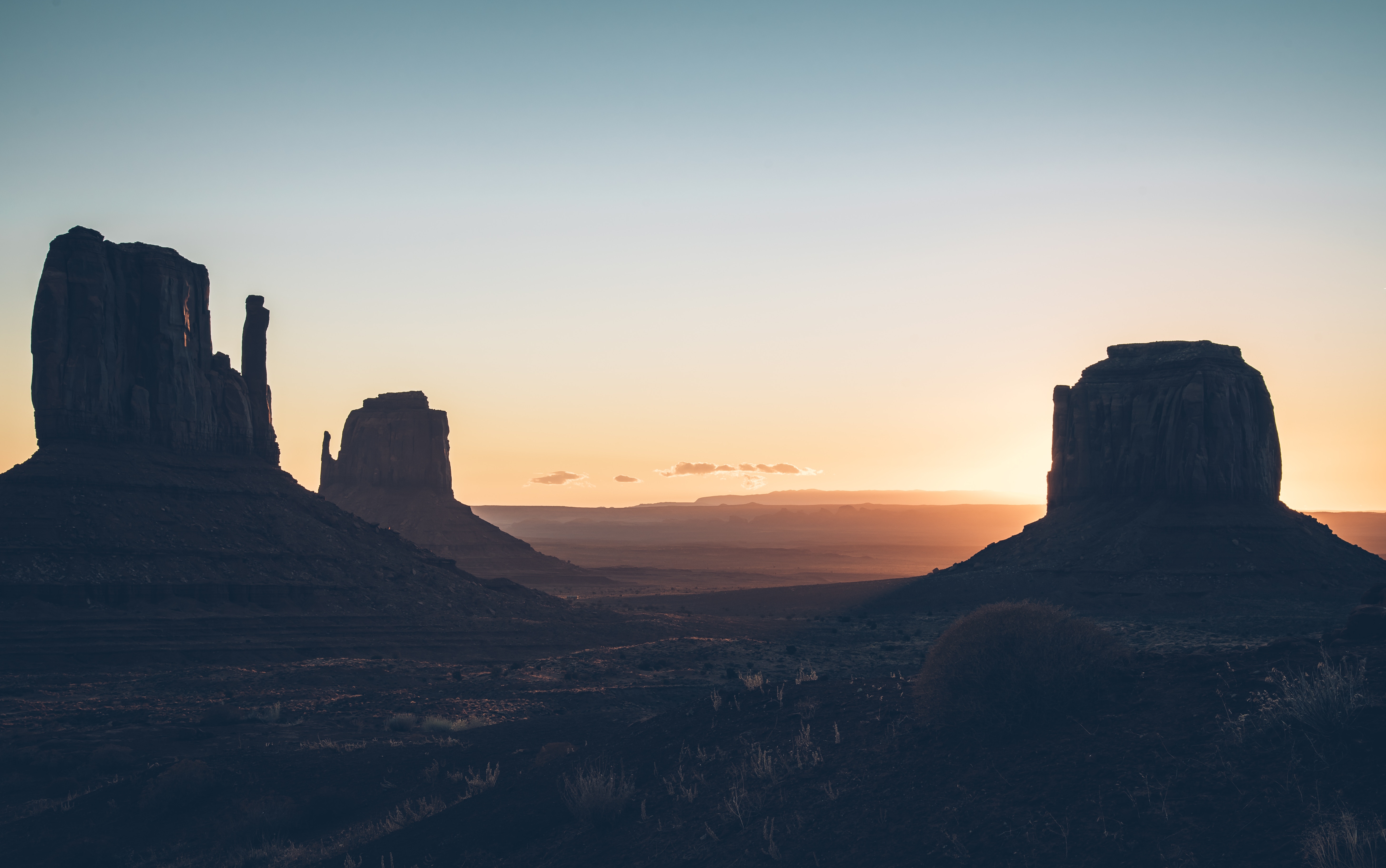 General 5825x3649 desert sunlight nature Monument Valley USA Utah rock formation sky