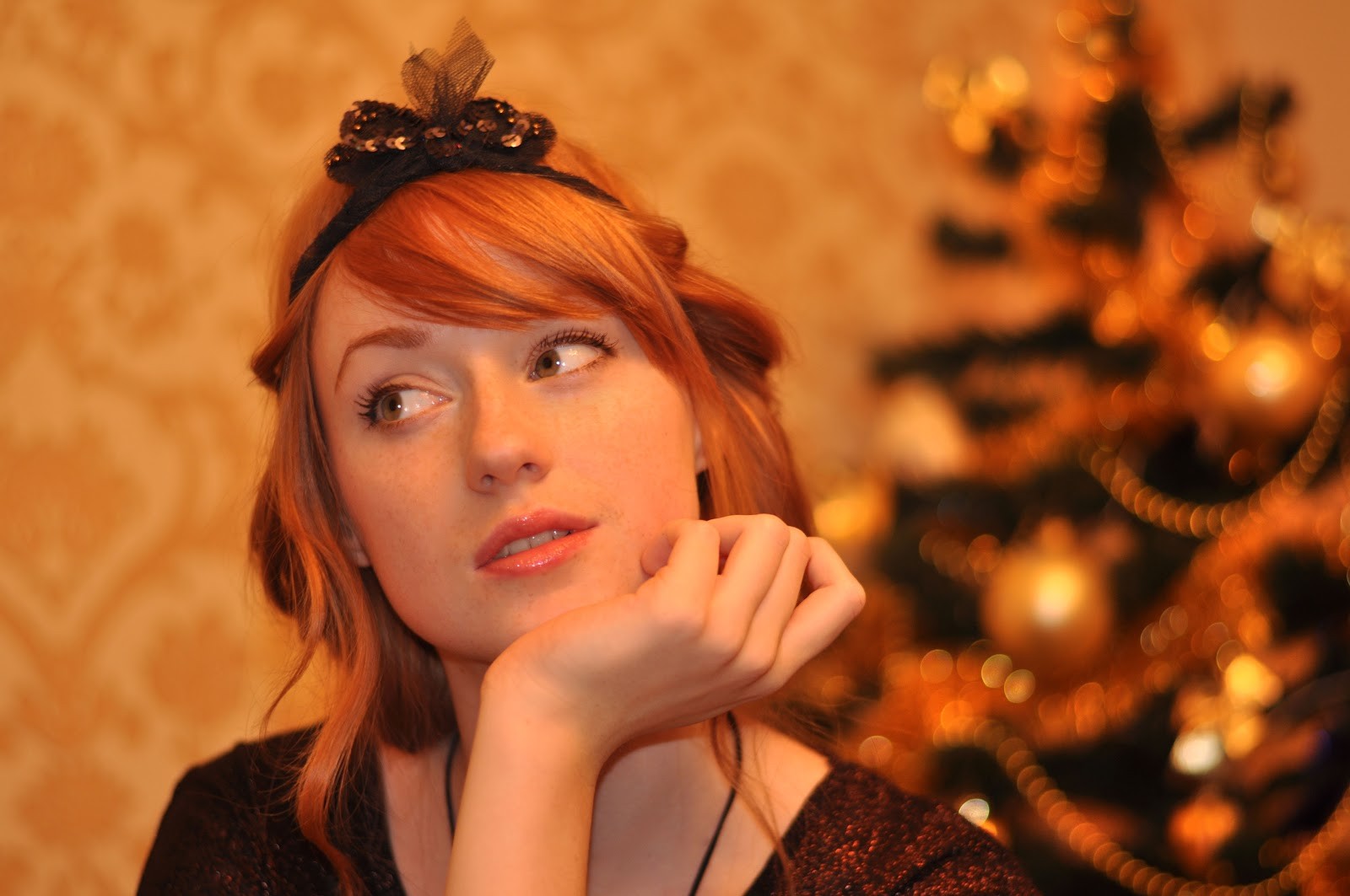 People 1600x1063 women redhead Alina Kovalenko hair bows looking away hand on face women indoors Christmas face model