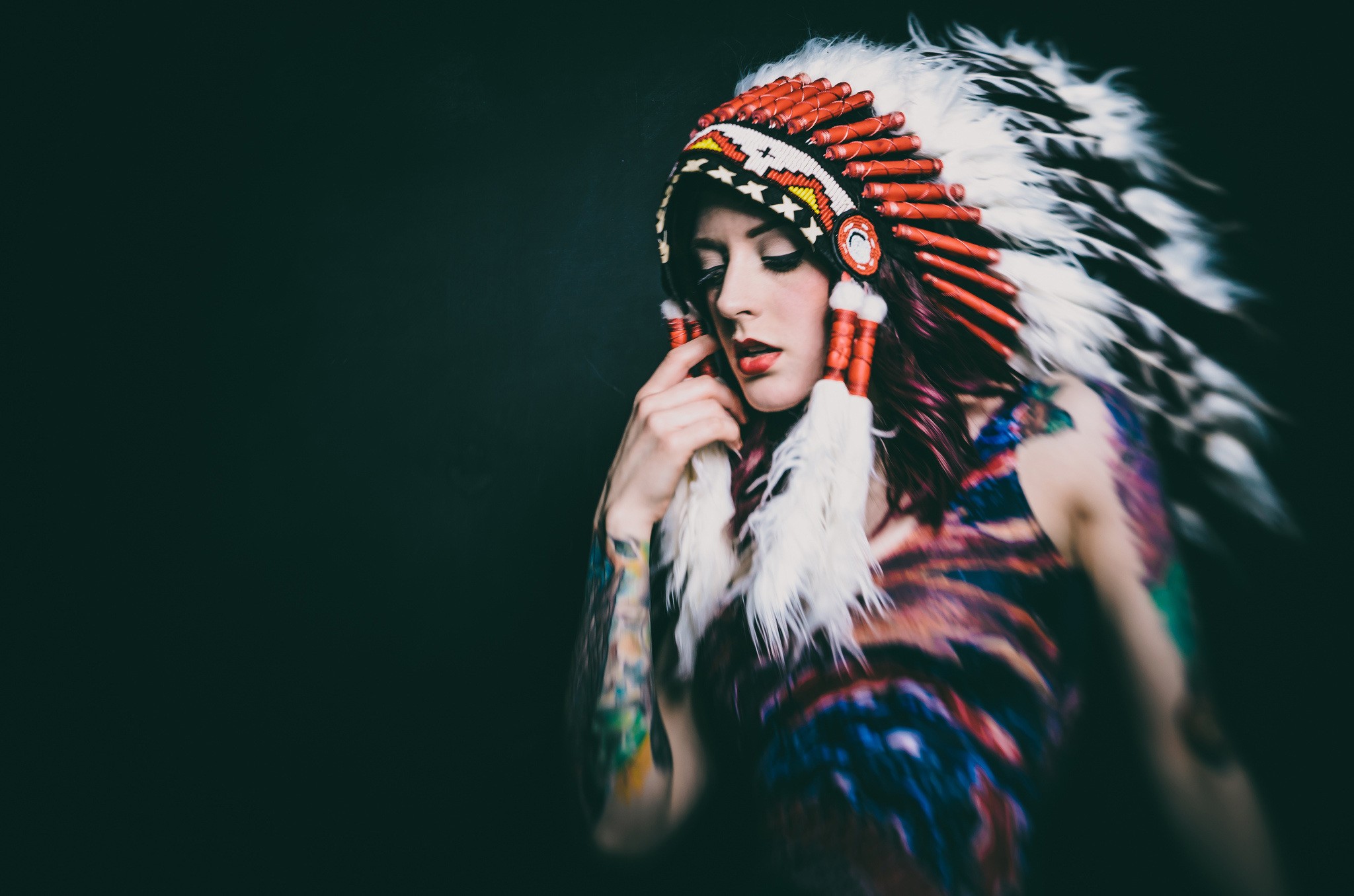 People 2048x1356 feathers women model headdress simple background parted lips red lipstick looking away Native American clothing