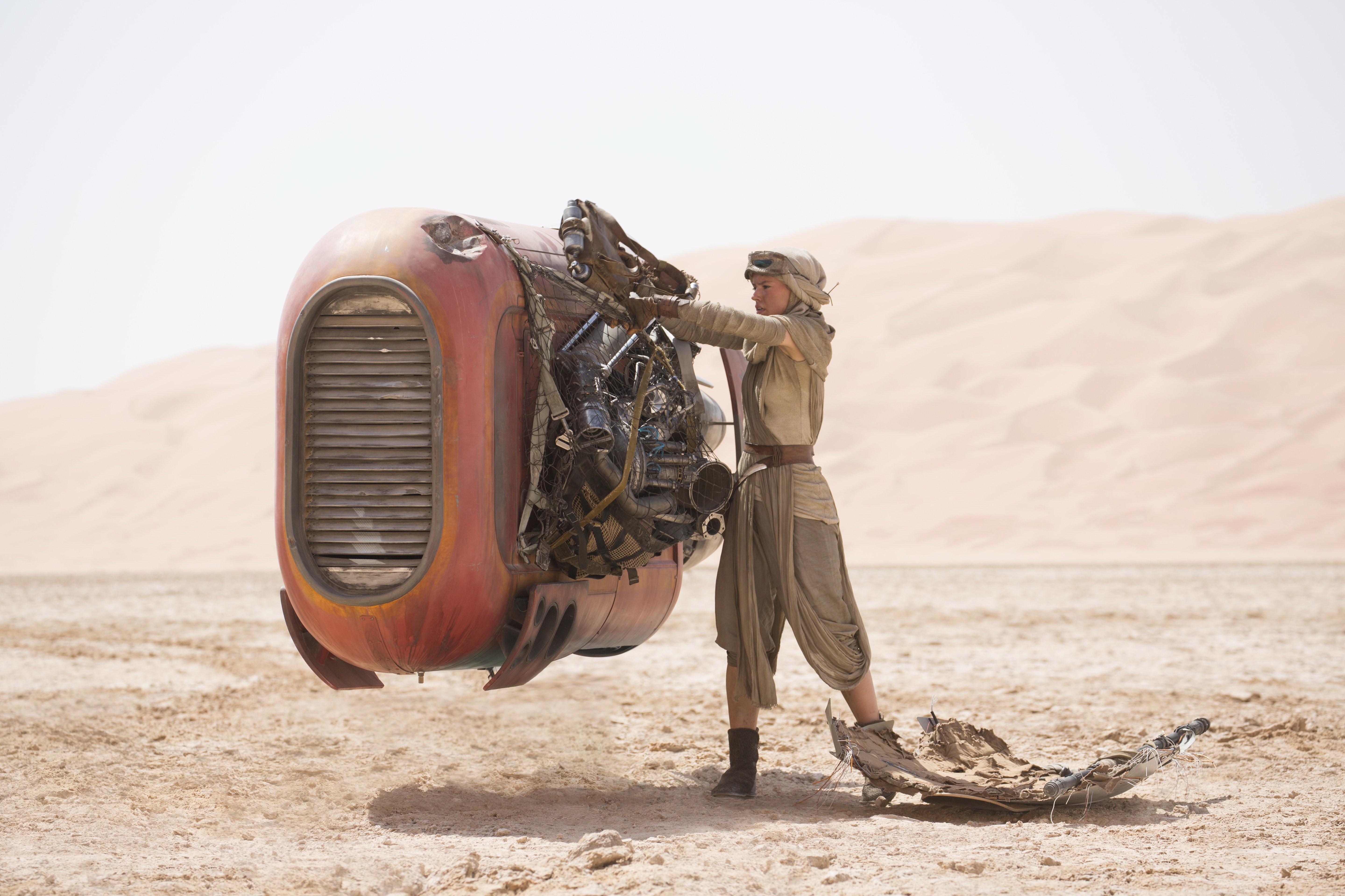 General 5760x3840 Star Wars Star Wars: The Force Awakens Daisy Ridley women actress movies science fiction vehicle Star Wars Heroes science fiction women