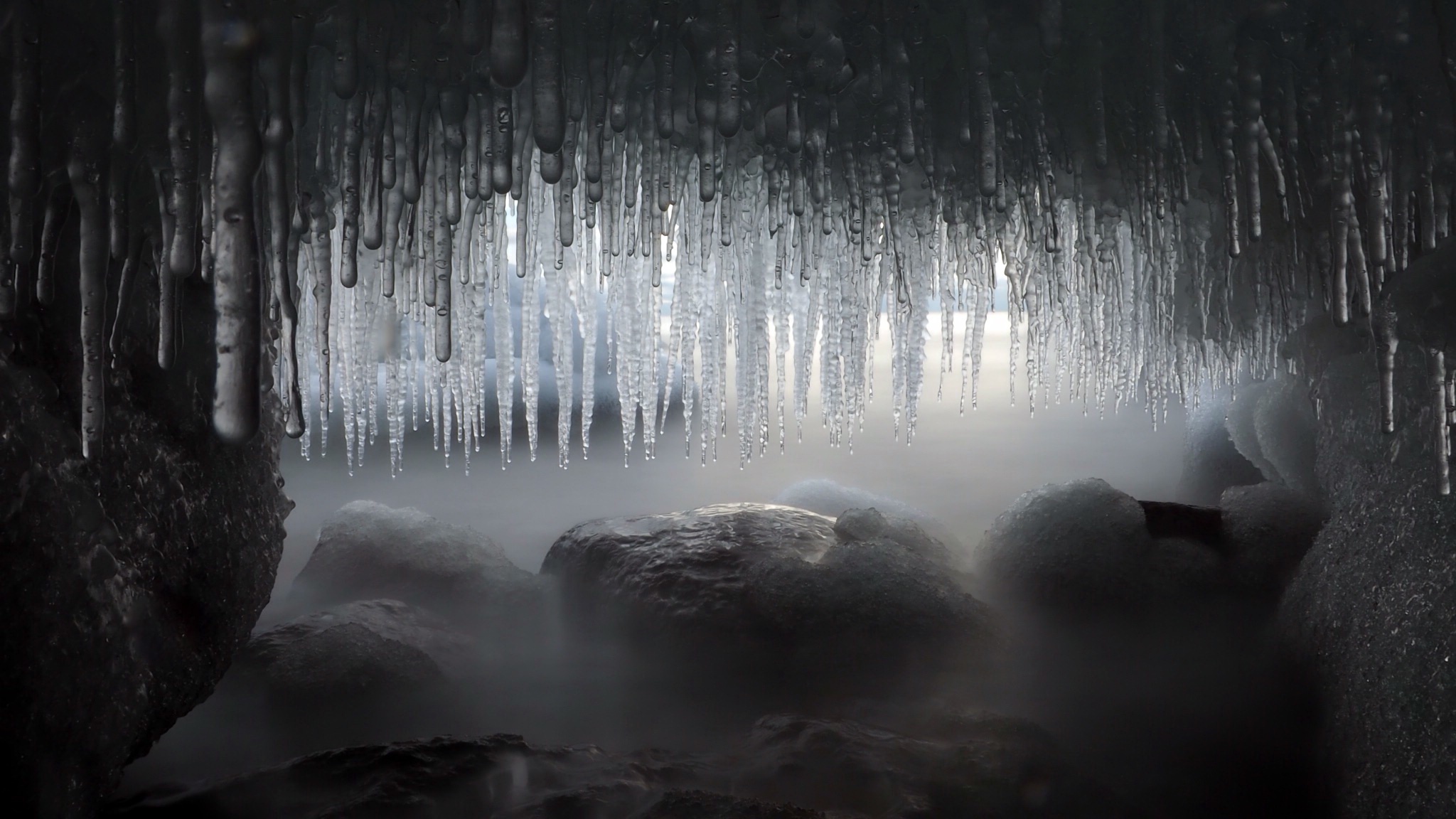 General 2048x1152 ice winter stones cave nature mist icicle