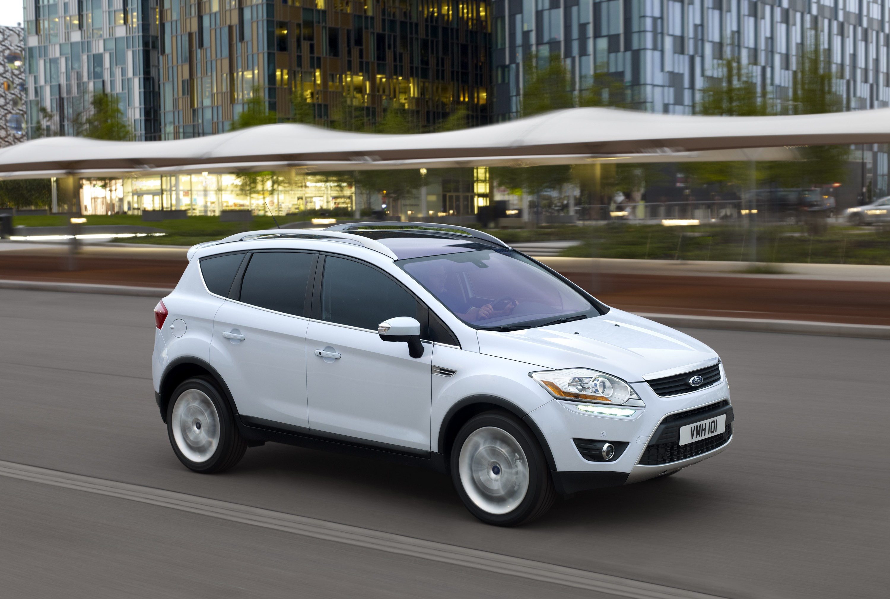 General 3000x2021 car Ford Kuga Ford Escape