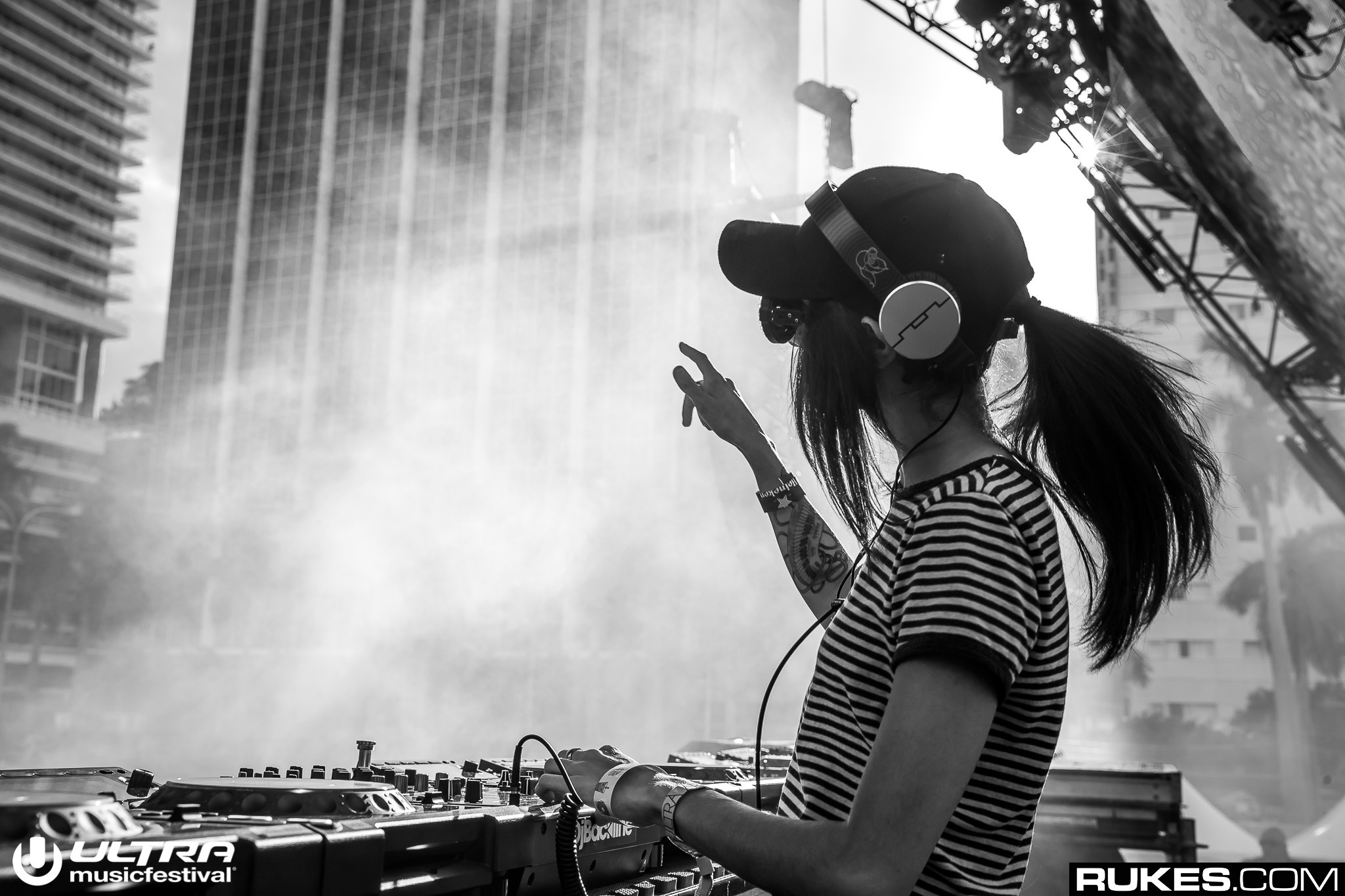 People 2048x1365 Ultra Music Festival Rukes Rezz ponytail DJ headphones mixing consoles monochrome smoke photography stripes women
