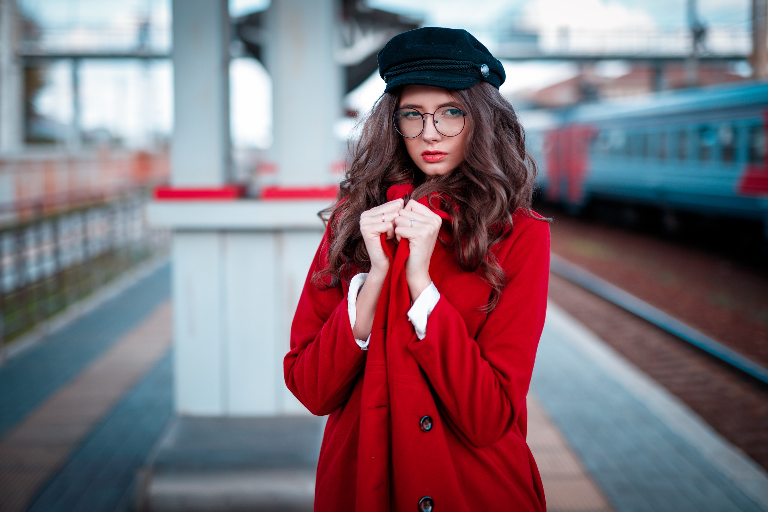 People 2560x1707 women model train station Disha Shemetova urban women outdoors train glasses