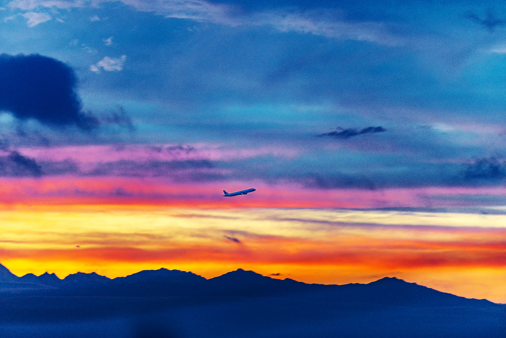 General 1920x1281 scenery Sichuan sunset airplane low light