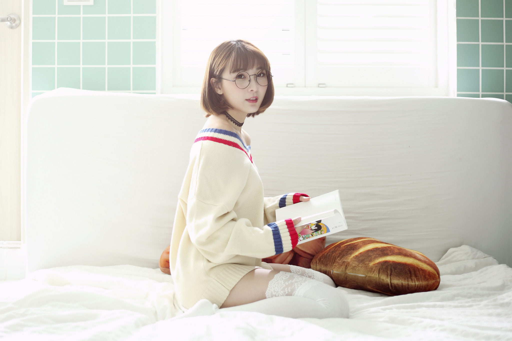 People 2048x1366 Asian women model brunette fake glasses looking at viewer portrait indoors in bed kneeling sweater stockings white stockings necklace books pillow side view women indoors