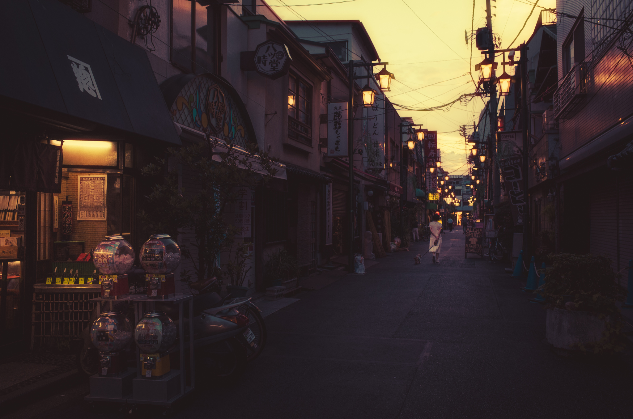 General 2048x1356 street Japan evening street light urban lights alleyway