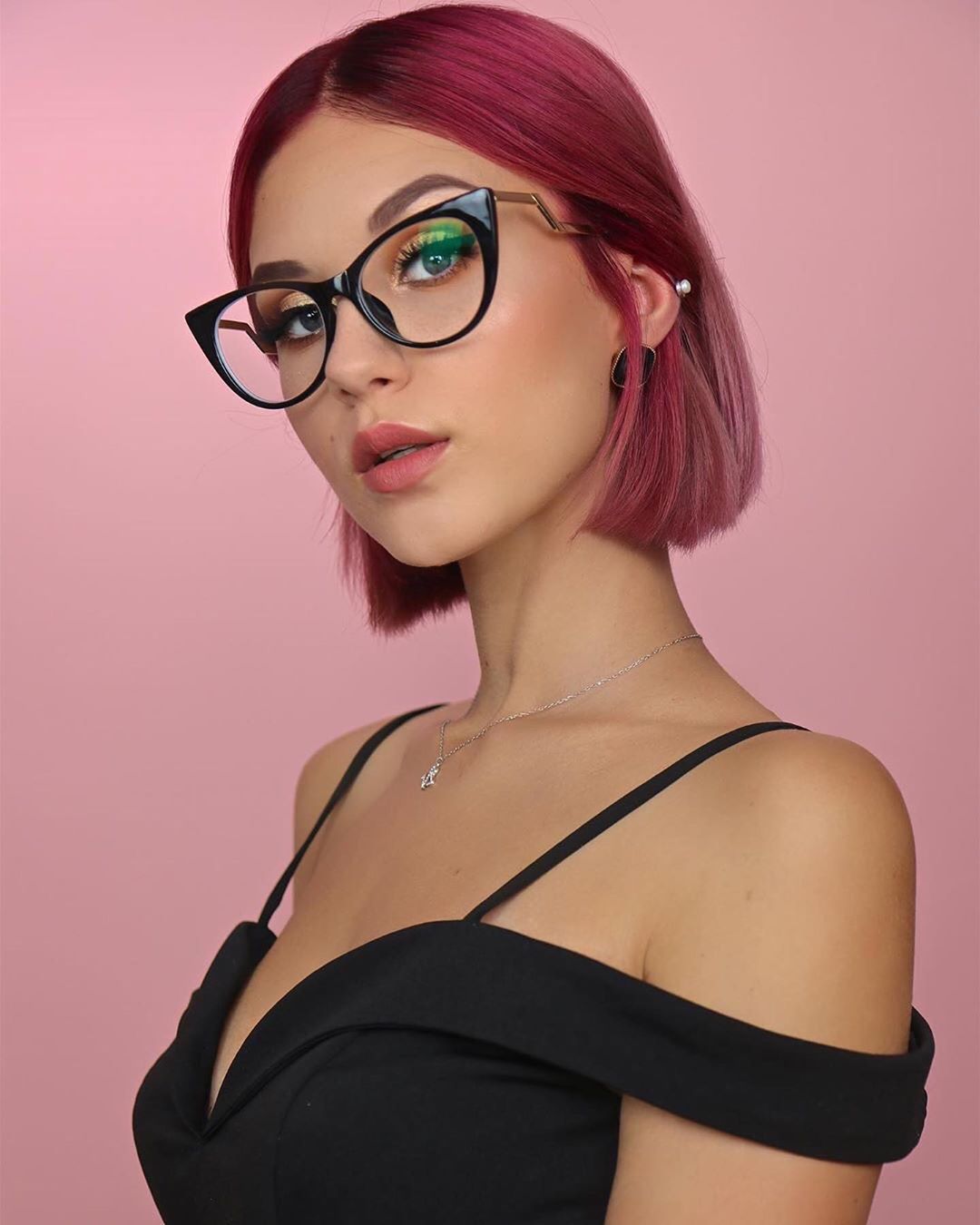 People 1080x1350 Stella Cini model glasses looking at viewer portrait display makeup women straight hair pink hair