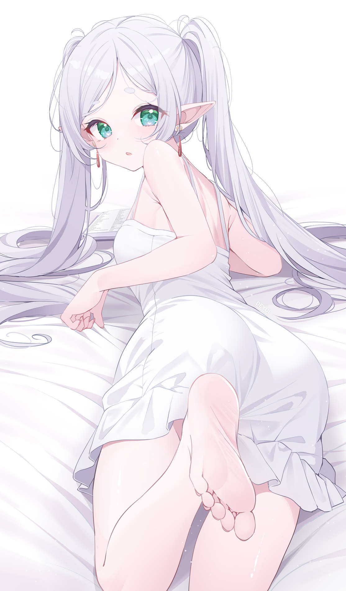 Anime 1114x1900 anime anime girls Deyui Sousou No Frieren Frieren portrait display looking at viewer twintails looking back rear view white hair green eyes open mouth earring pointy ears long hair foot sole feet in the air lying down lying on front white sheets in bed feet toes bed elves simple background thick eyebrows dress ass