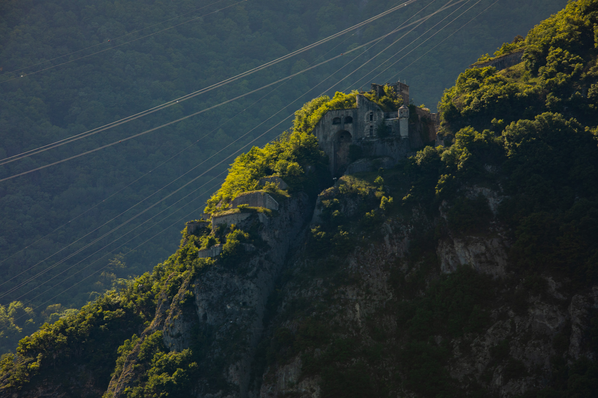 General 2048x1365 photography outdoors nature greenery mountains castle cliff landscape trees history ruins France