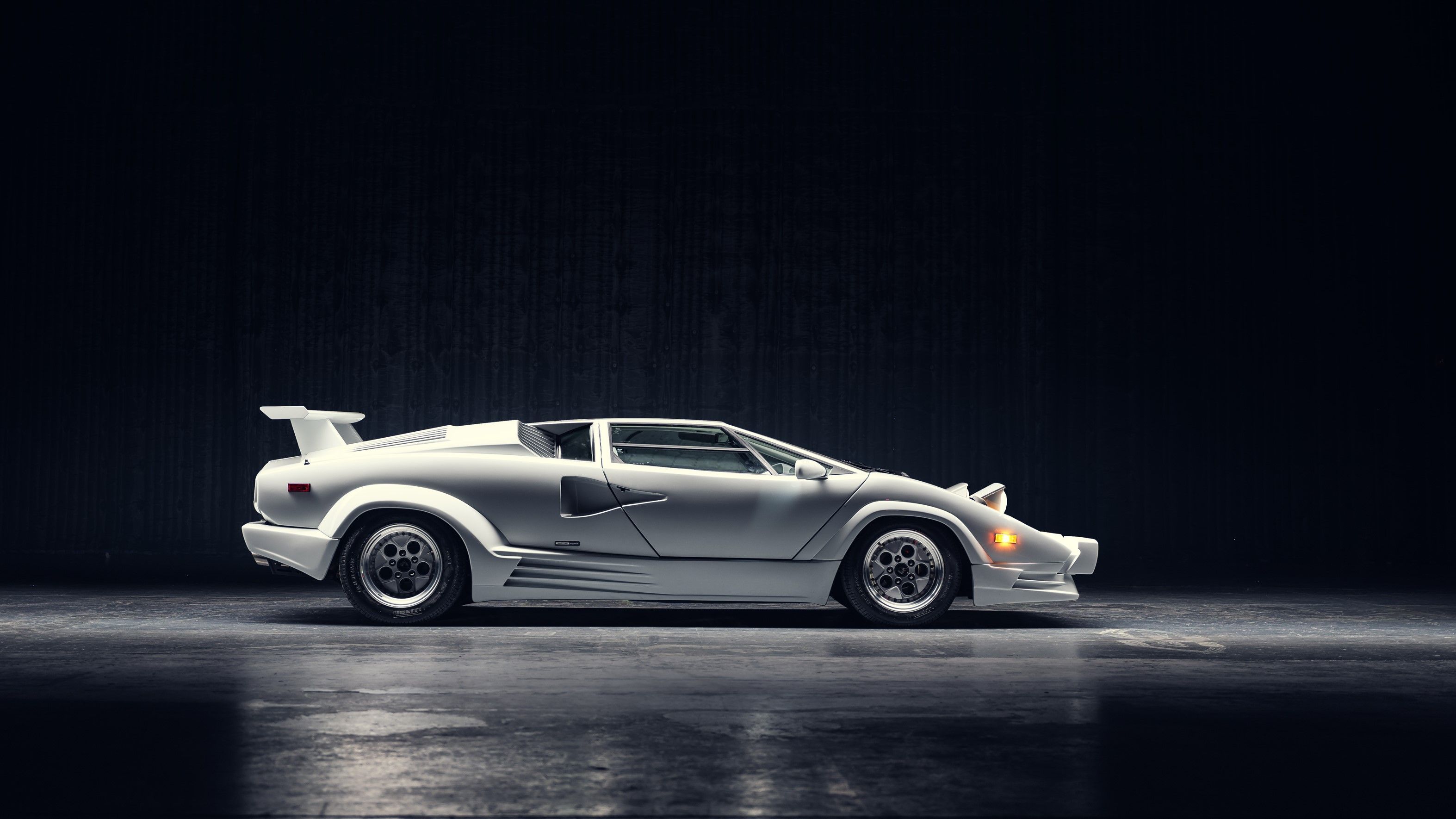 General 3147x1770 Lamborghini Countach Countach 25th Anniversary white cars photography car side view simple background vehicle italian cars Volkswagen Group