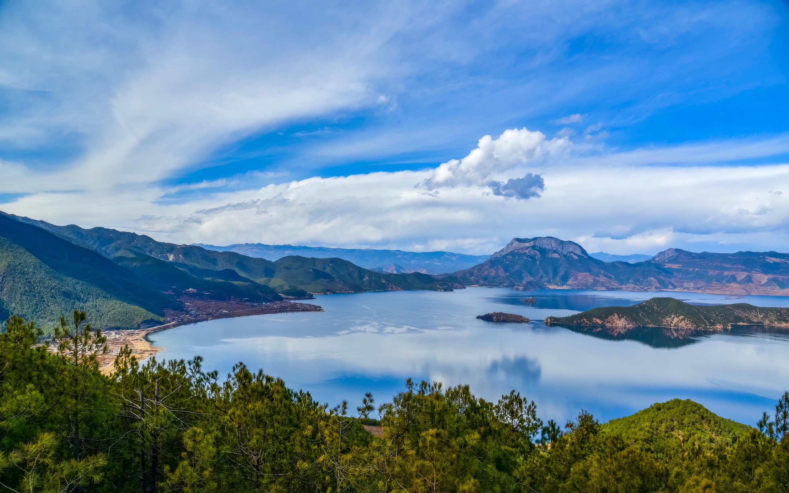 General 2560x1600 nature landscape mountains trees clouds sky far view island lake Yunnan (China)