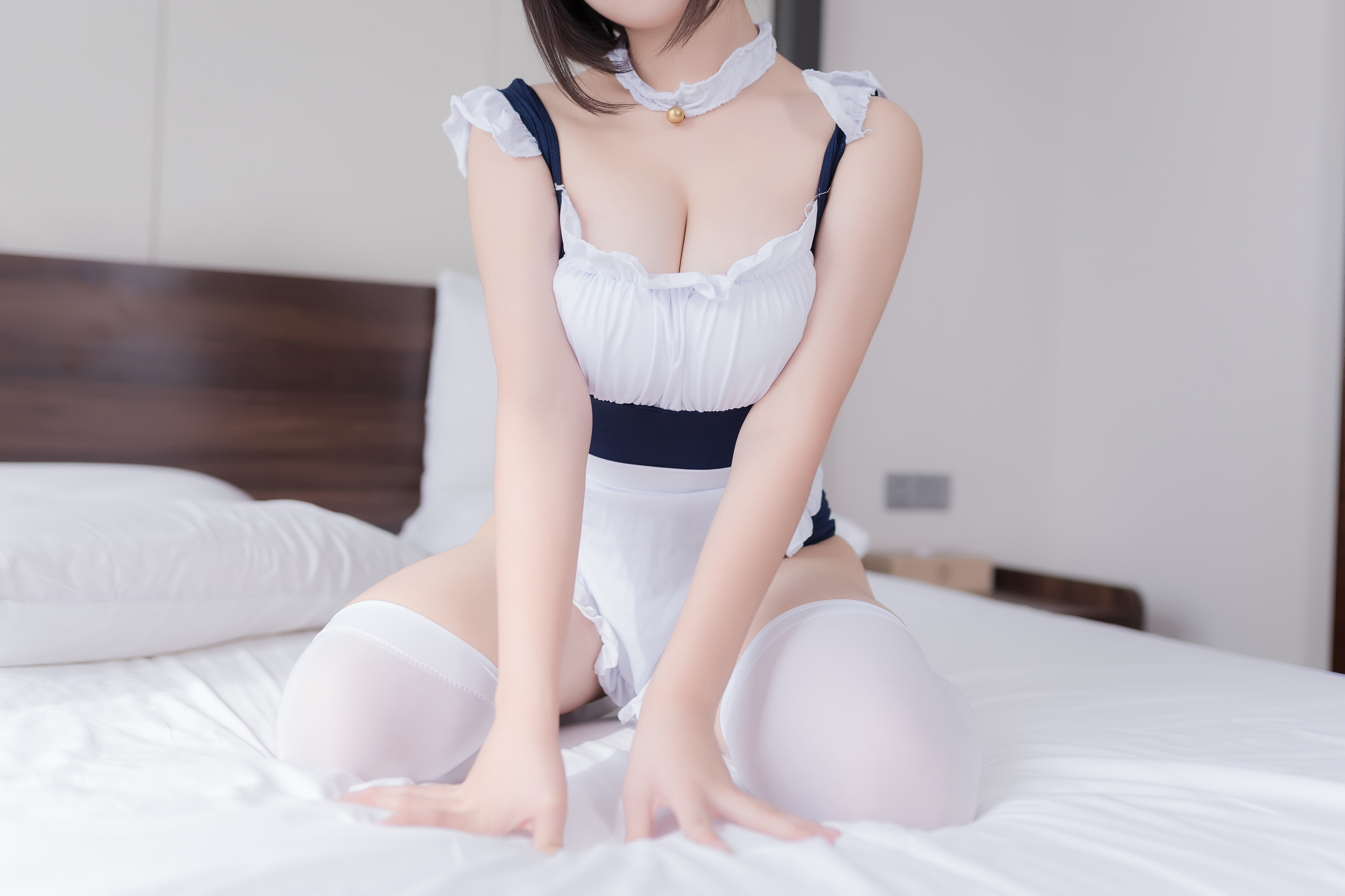 People 3860x2573 Mizhimaoqiu women model cosplay maid maid outfit cat ears brunette Asian bells cleavage closeup thigh-highs white thigh highs in bed kneeling depth of field indoors women indoors thighs apron