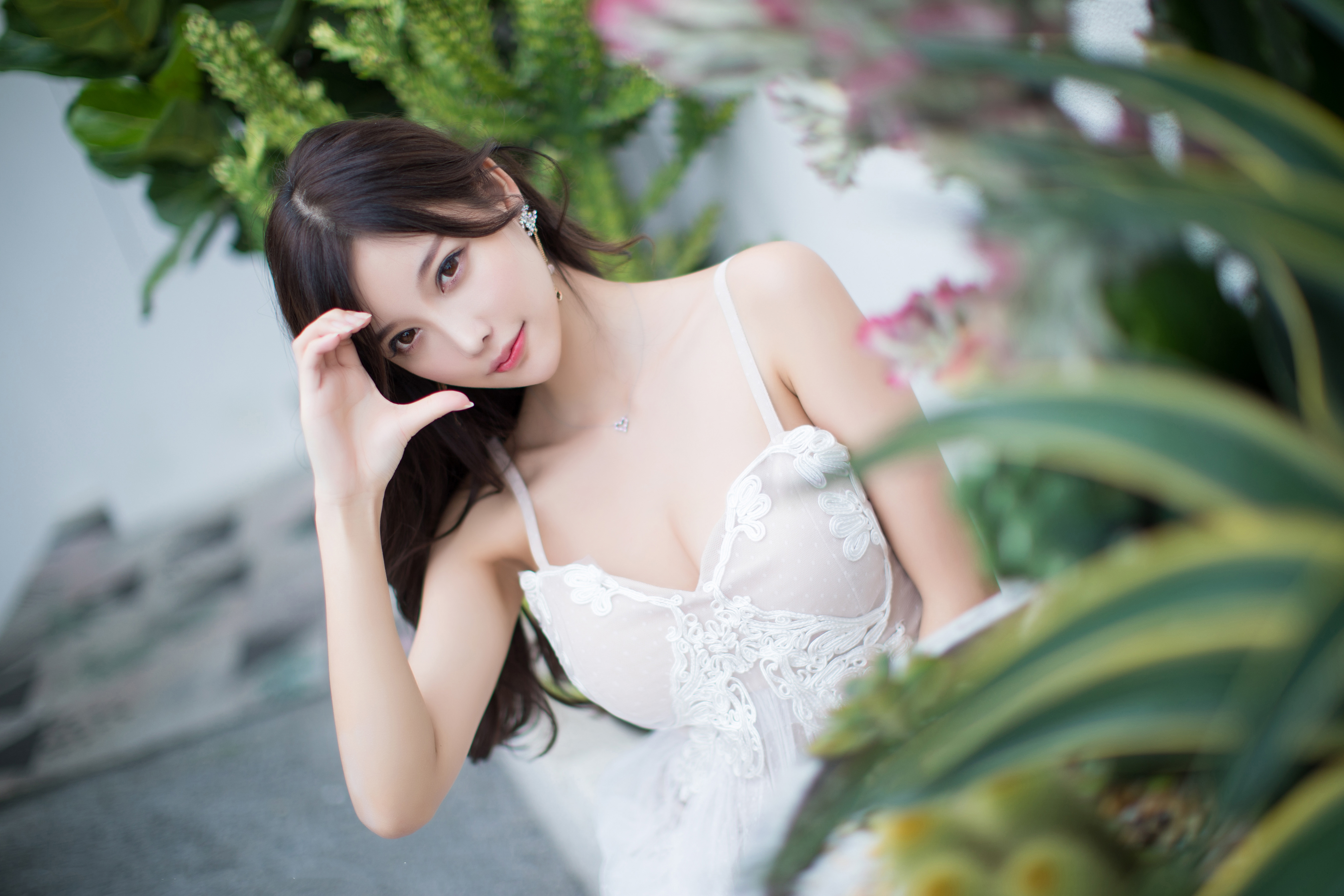 People 5400x3600 model women Asian spaghetti straps white tops Chinese Chinese model Chinese women women outdoors Chenchen Yang black hair long hair curvy pale looking at viewer red lipstick makeup necklace cleavage lace white dress