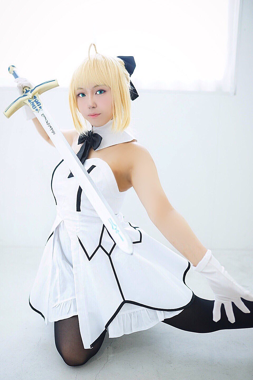 People 960x1440 Asian Japanese Japanese women women cosplay Fate series Fate/Unlimited Codes  Fate/Grand Order Artoria Pendragon Saber Lily blonde ponytail