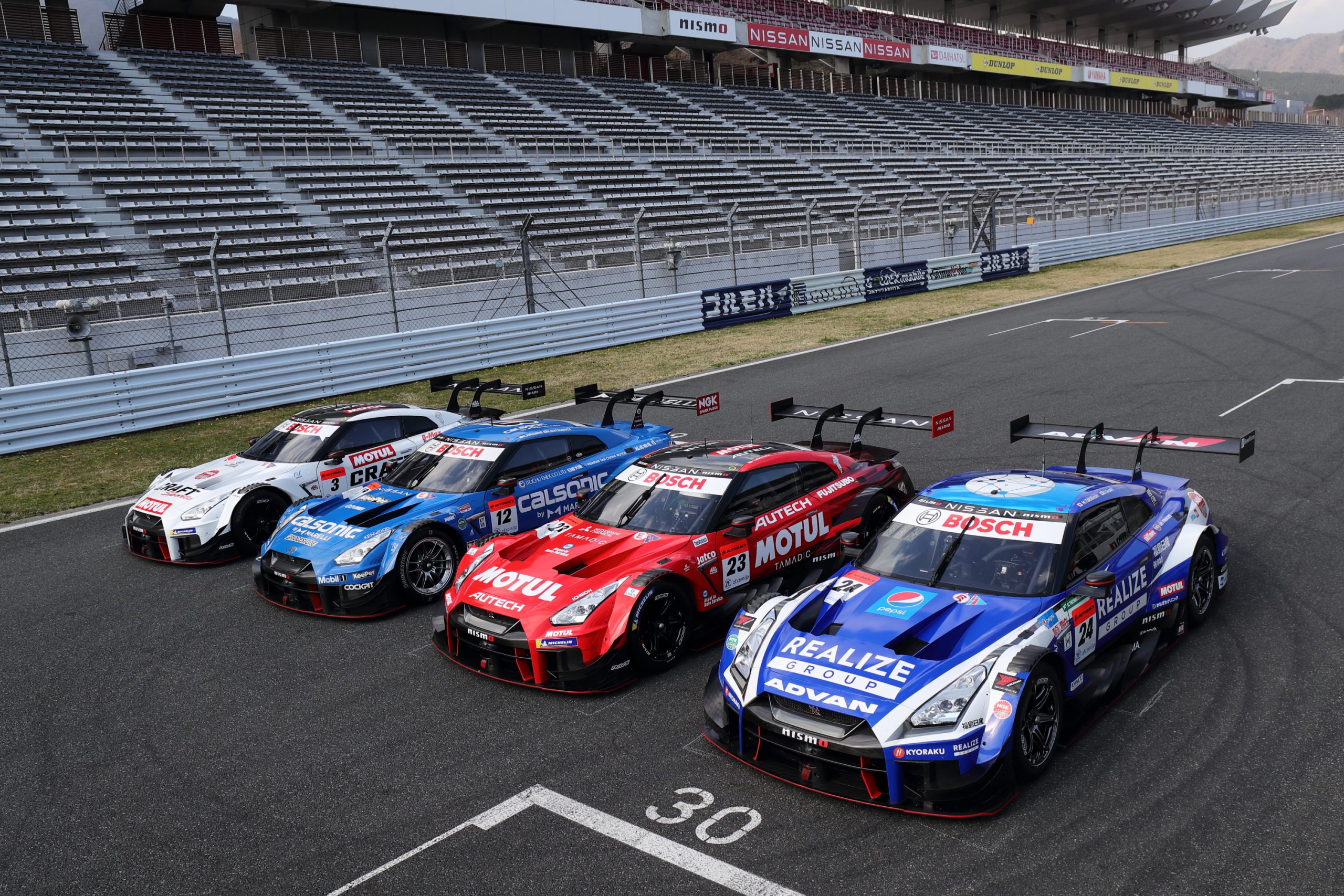 General 2560x1707 Nismo Nissan GT-R NISMO Nissan GT-R race cars race tracks livery Super GT blue cars red cars motorsport car vehicle racing Nissan Japanese cars