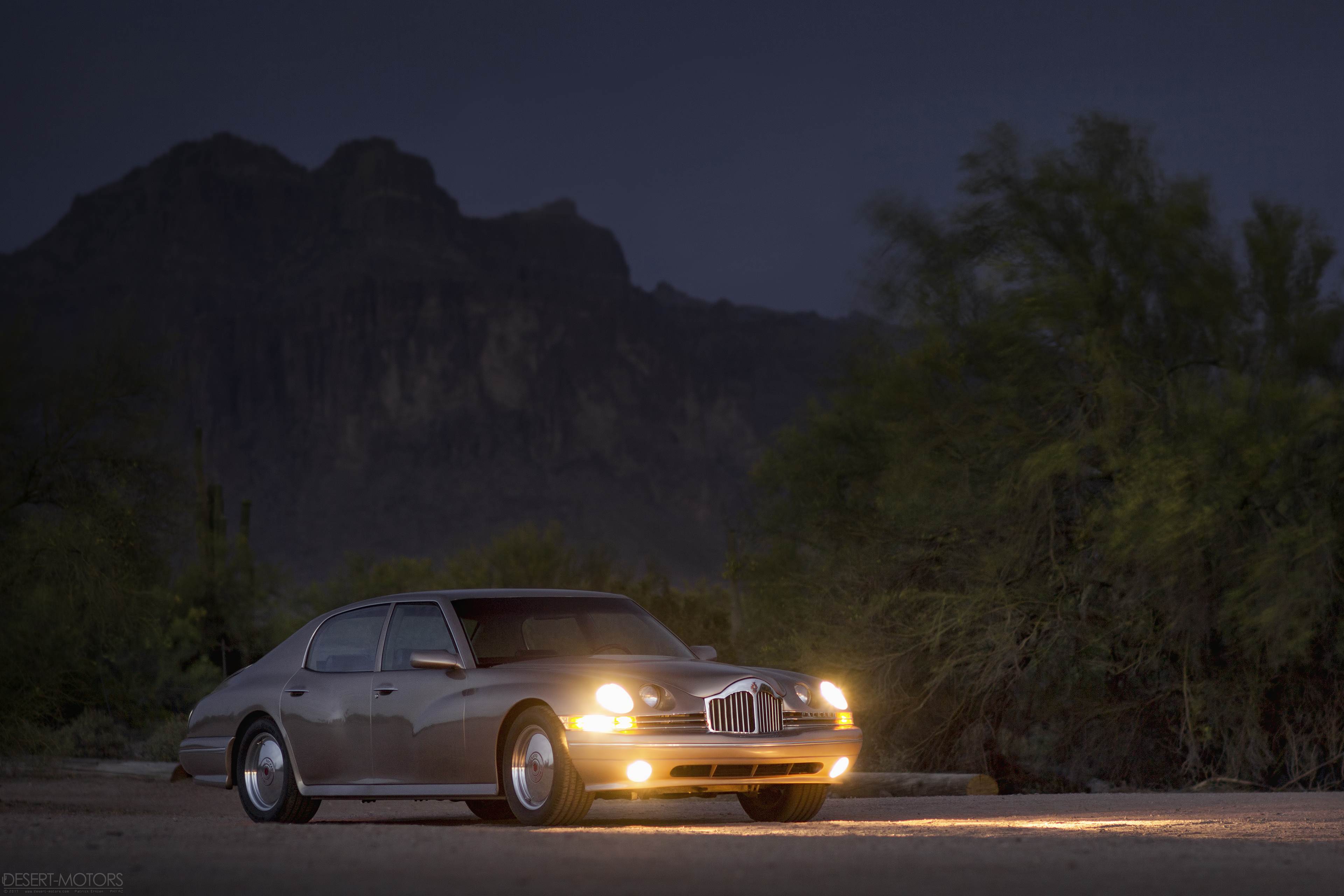 General 3840x2560 Packard concept cars desert evening lights